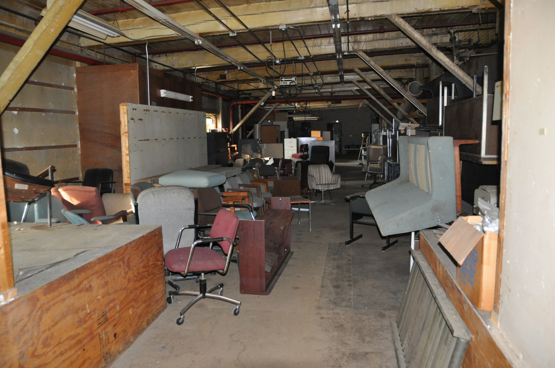 CONTENTS OF RIGHT SIDE UPSTAIRS AREA: FURNITURE, CHAIRS, CABINETS, DESKS, ETC. - Image 7 of 8