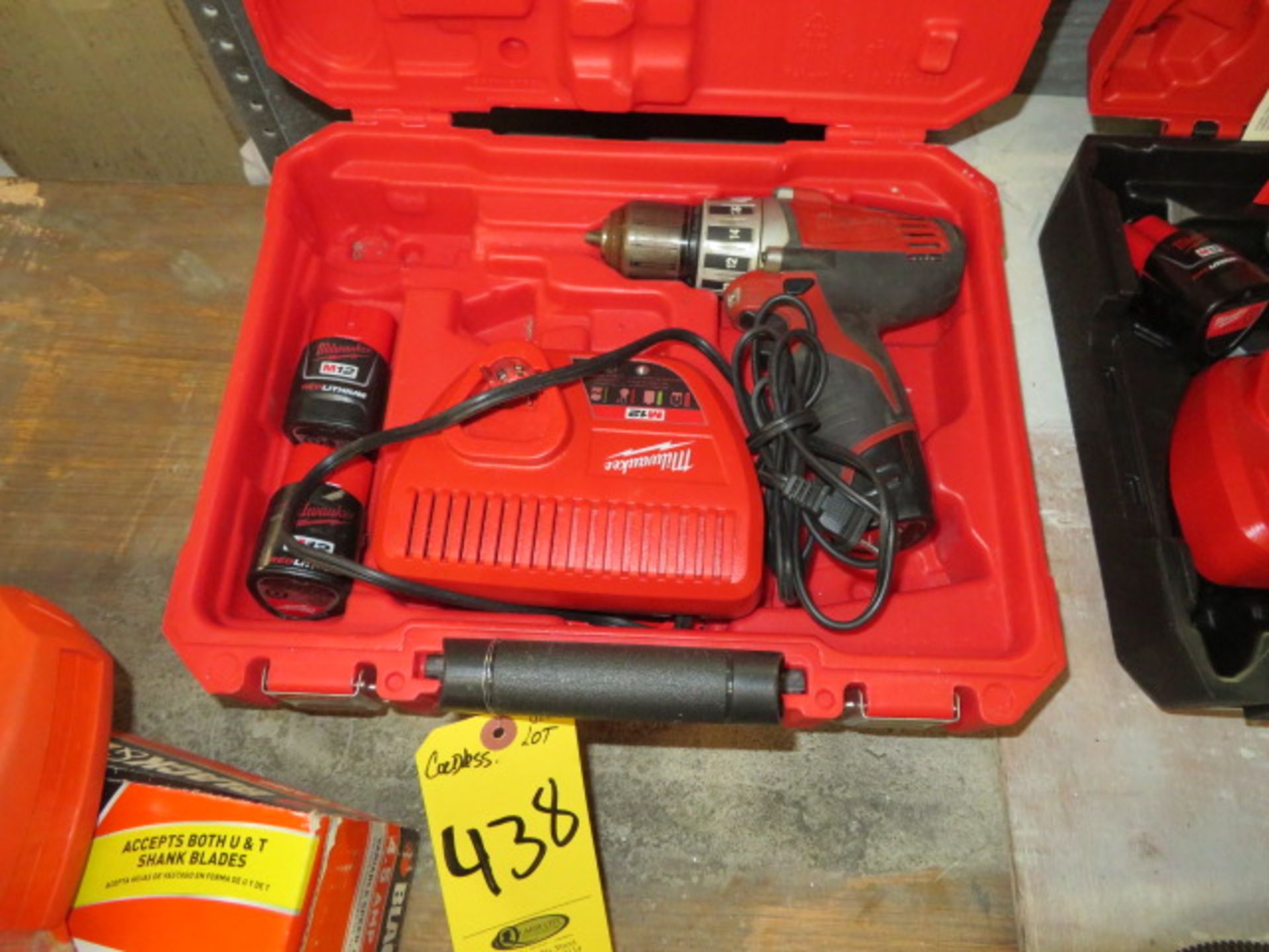 MILWAUKEE M12 CORDLESS TORQUE UNIT