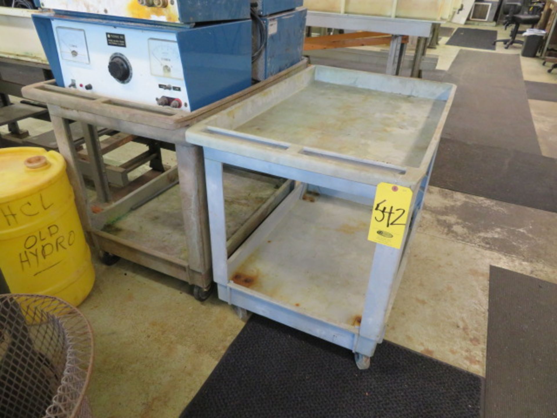 (2) RUBBERMAID SHOP CARTS