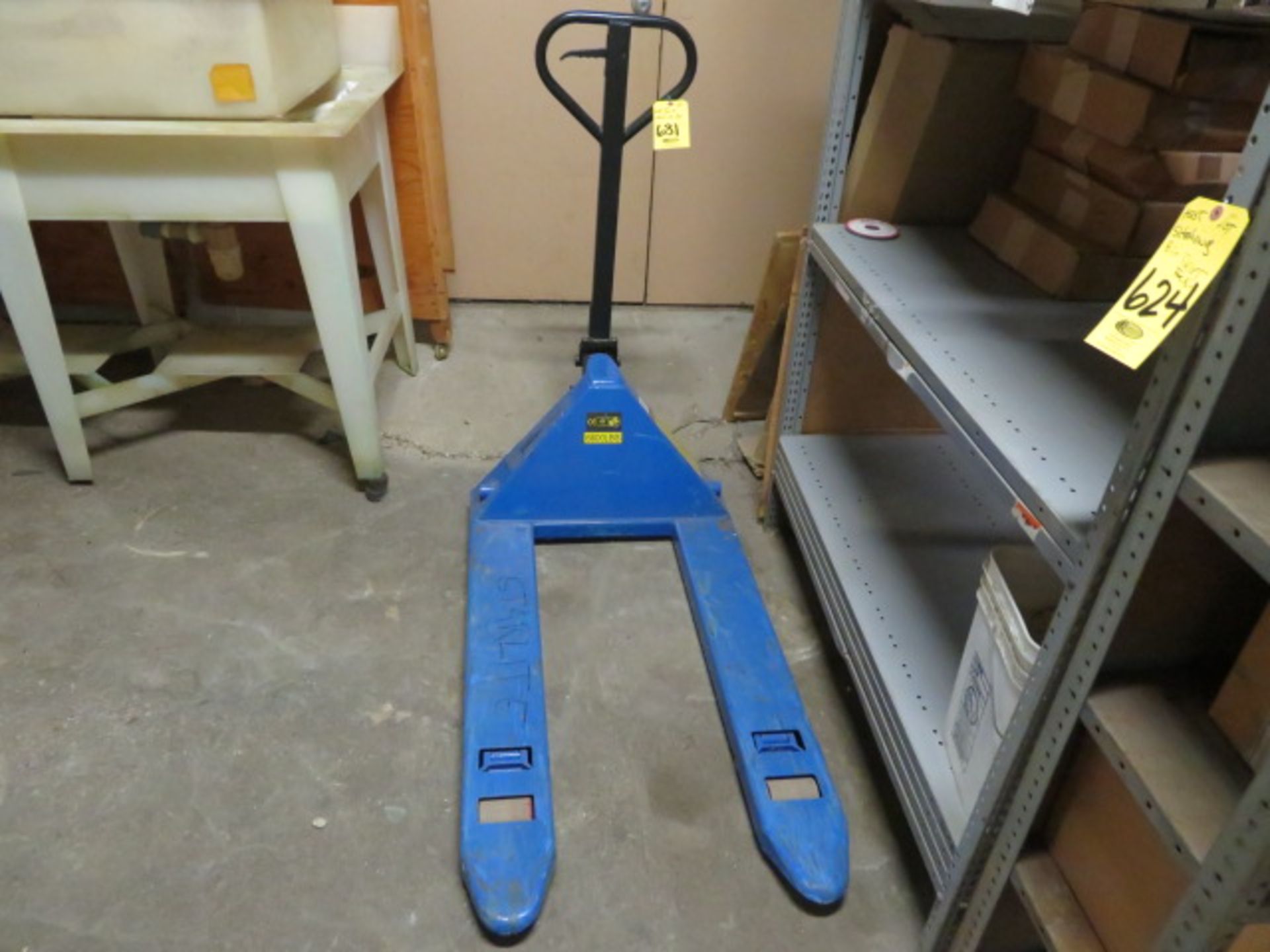 GLOBAL 6600LB. HYD. PALLET JACK