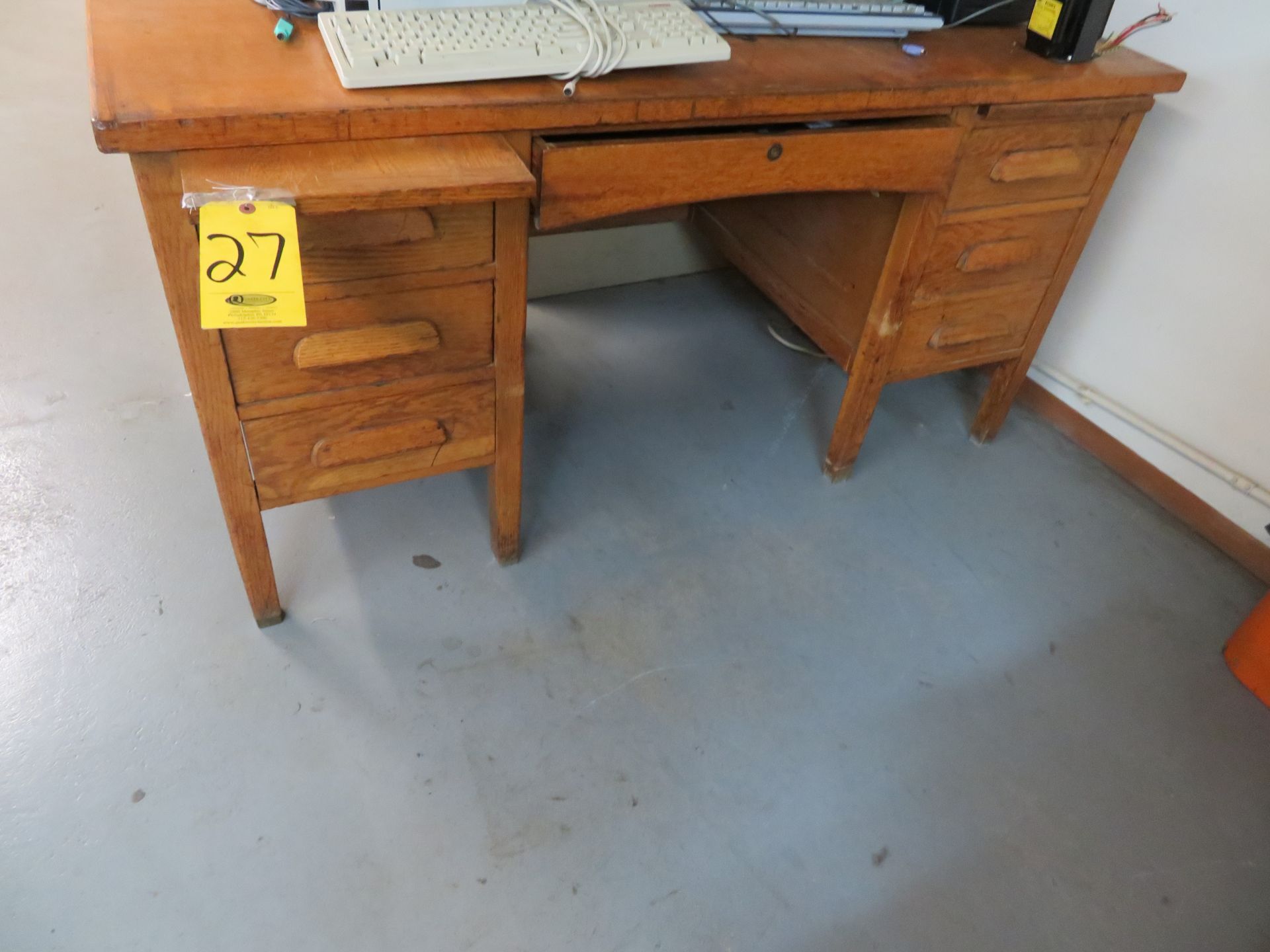 30" X 60" OAK DBL PEDESTAL DESK W/CHAIR