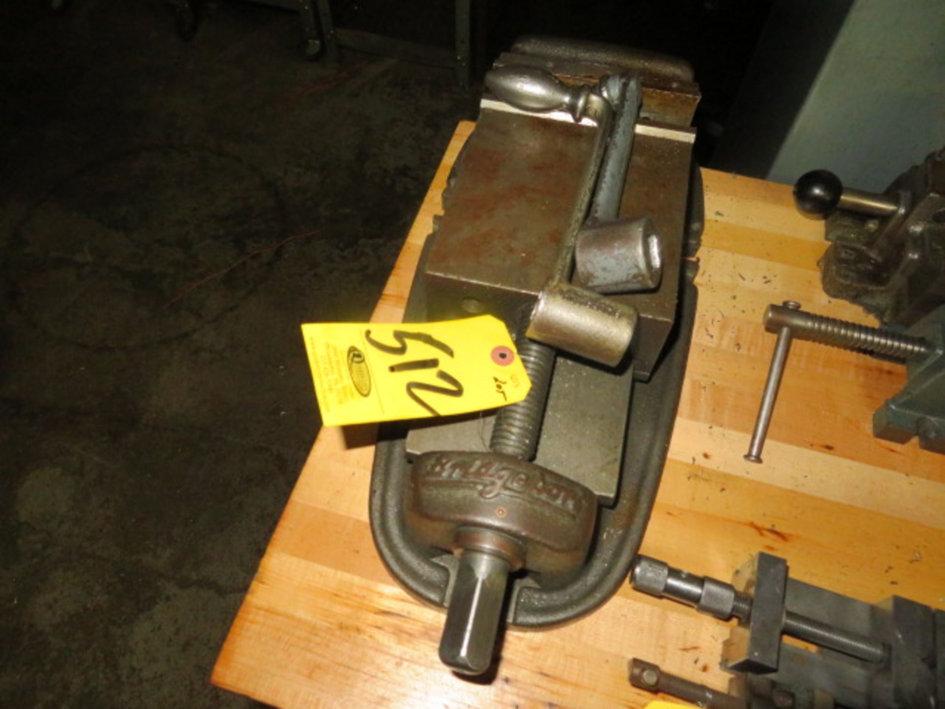 BRIDGEPORT MILLING VISE