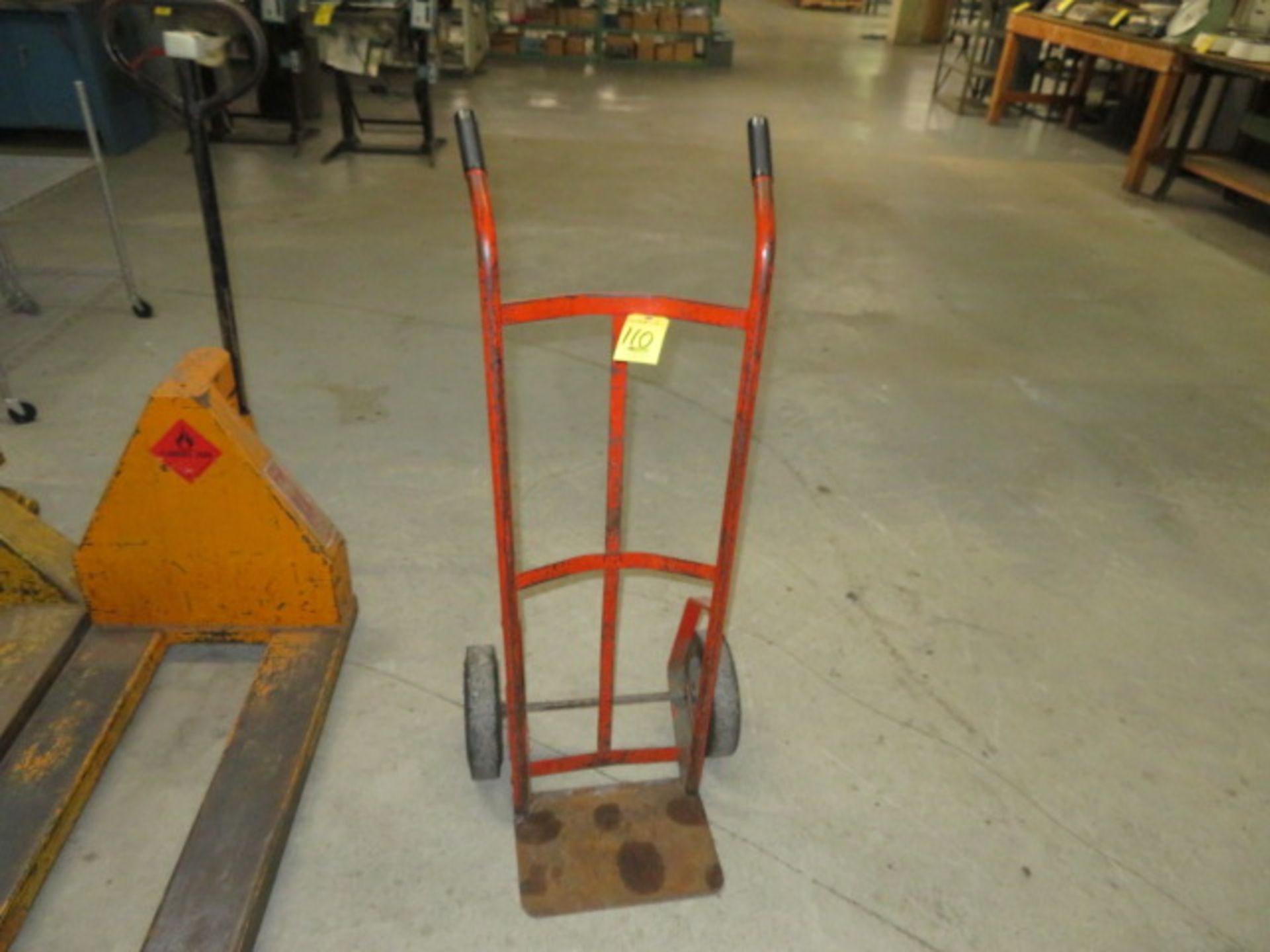 HAND TRUCK