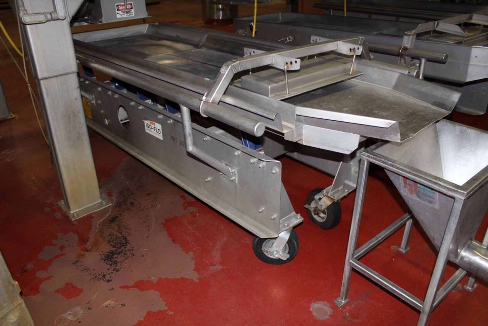 Key Iso-Flo Vibrating Inspection Conveyor