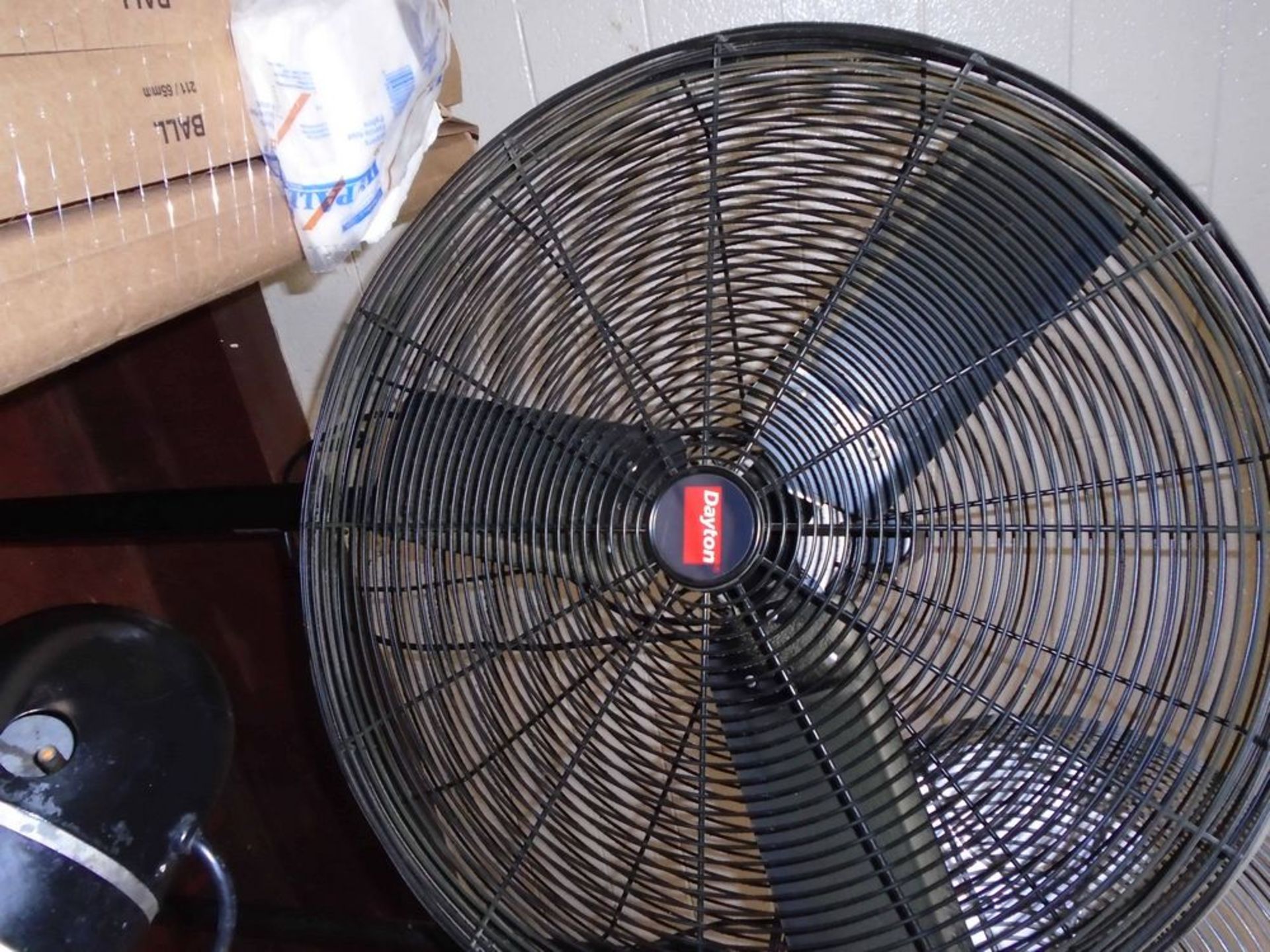 2 Floor Fans with stand - Image 2 of 3