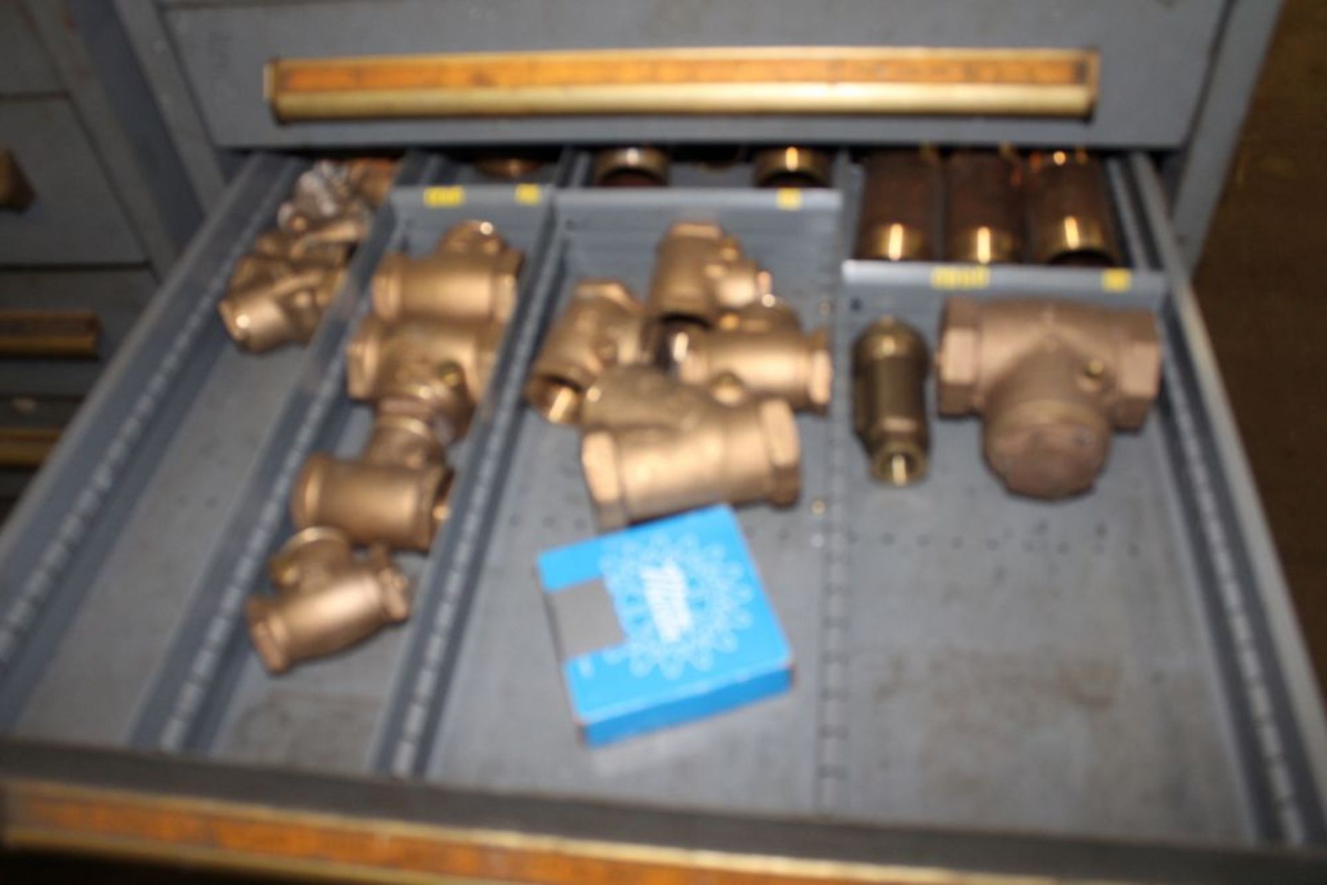 2 Cabinets and Contents ( Assorted Fittings ) - Image 3 of 4