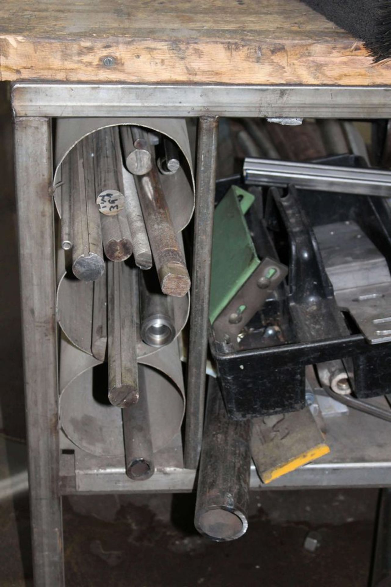 Metal Shop Table with Contents ( 6 X 9 Dayton Sander Model # 35GW71, Assorted Shafts with Key) - Image 4 of 6