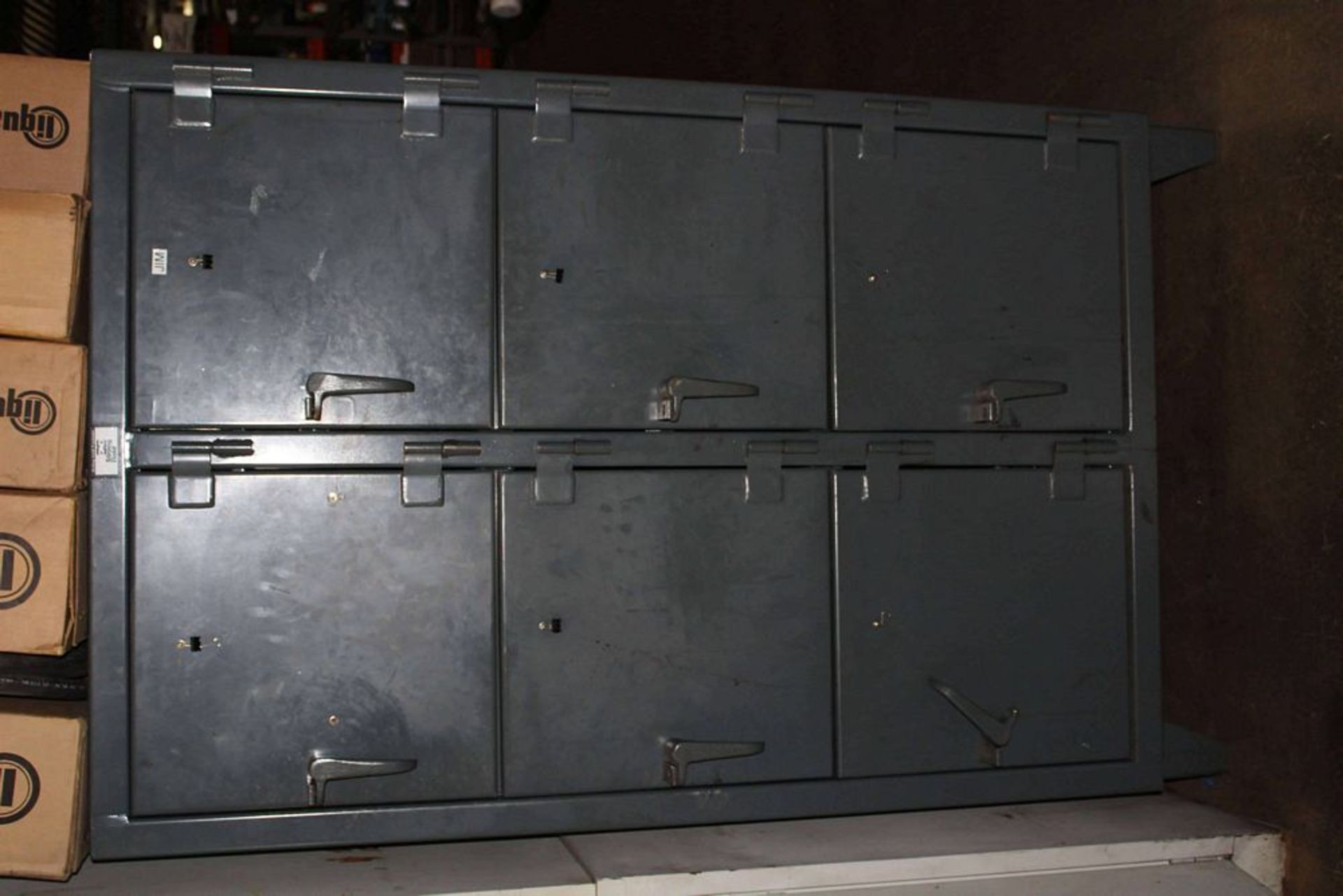 2 Cabinets and Locker with Contents ( Assorted Electrical Equipment) - Bild 4 aus 6