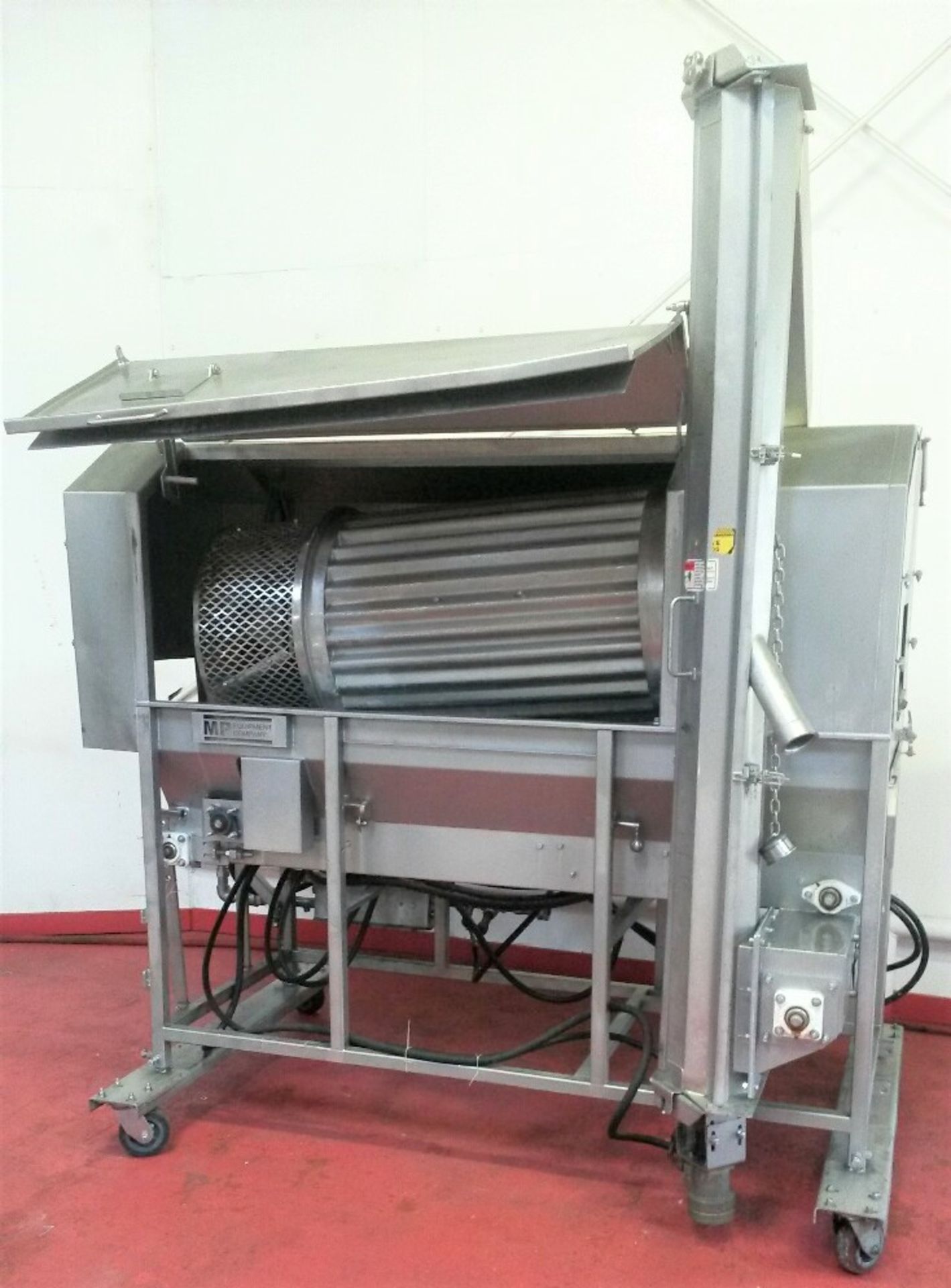 MP Barrel Breader. Hydraulic barrel breader, with separate flow controls valves for Product