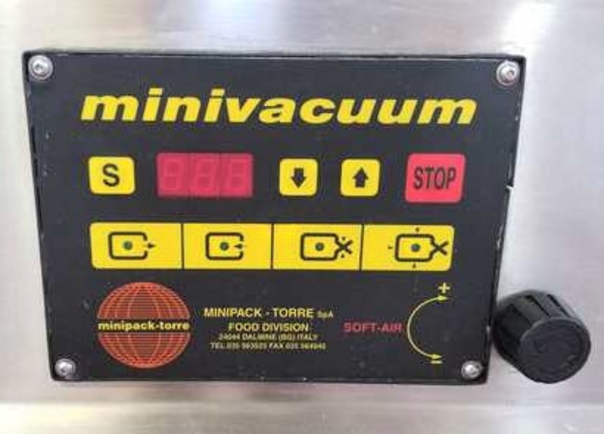 Vacuum Packager Single Chamber. Minivaccum. Two seal bars on opposite sides of 35"L x 14"W x 4.5"D - Image 4 of 5