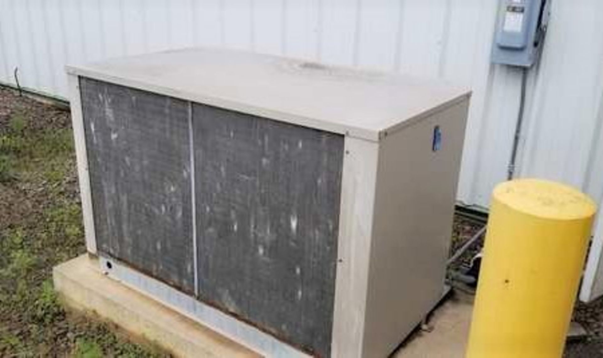 24' x 60' cooler, complete with freon compressor and evaporator blowers. Cooler has 12' high - Image 7 of 8