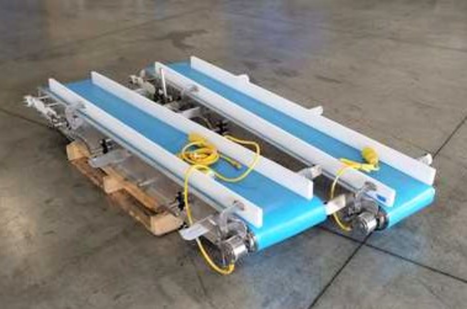 7'L x 14" W Flat Conveyor. S/S . With blue food grade belt. 3" UHMW sidewalls. Drum drive is 208-