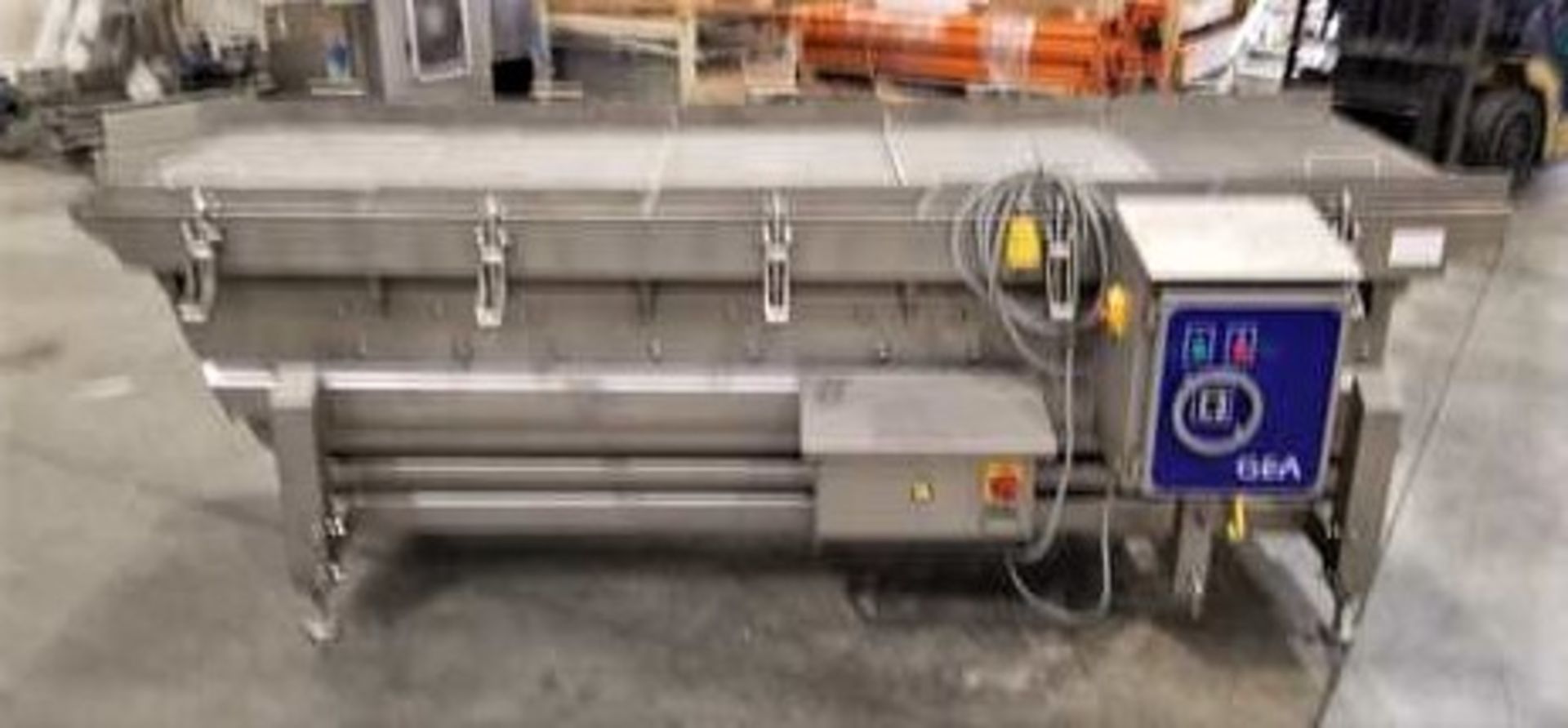 Vibrating Dewater or De-oil Conveyor. Was used post 34" Fryer. With hot oil return pan with sanitary