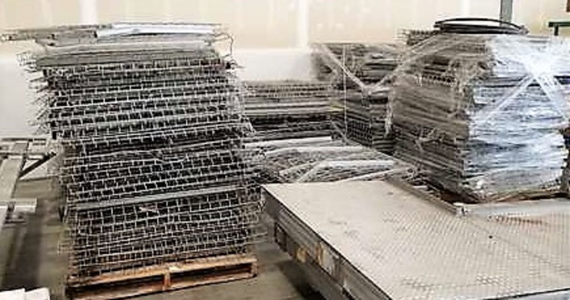 Lot of Pallet Racking including 36 uprights, ~150 Screens & ~42 Cross braces. - Image 3 of 3