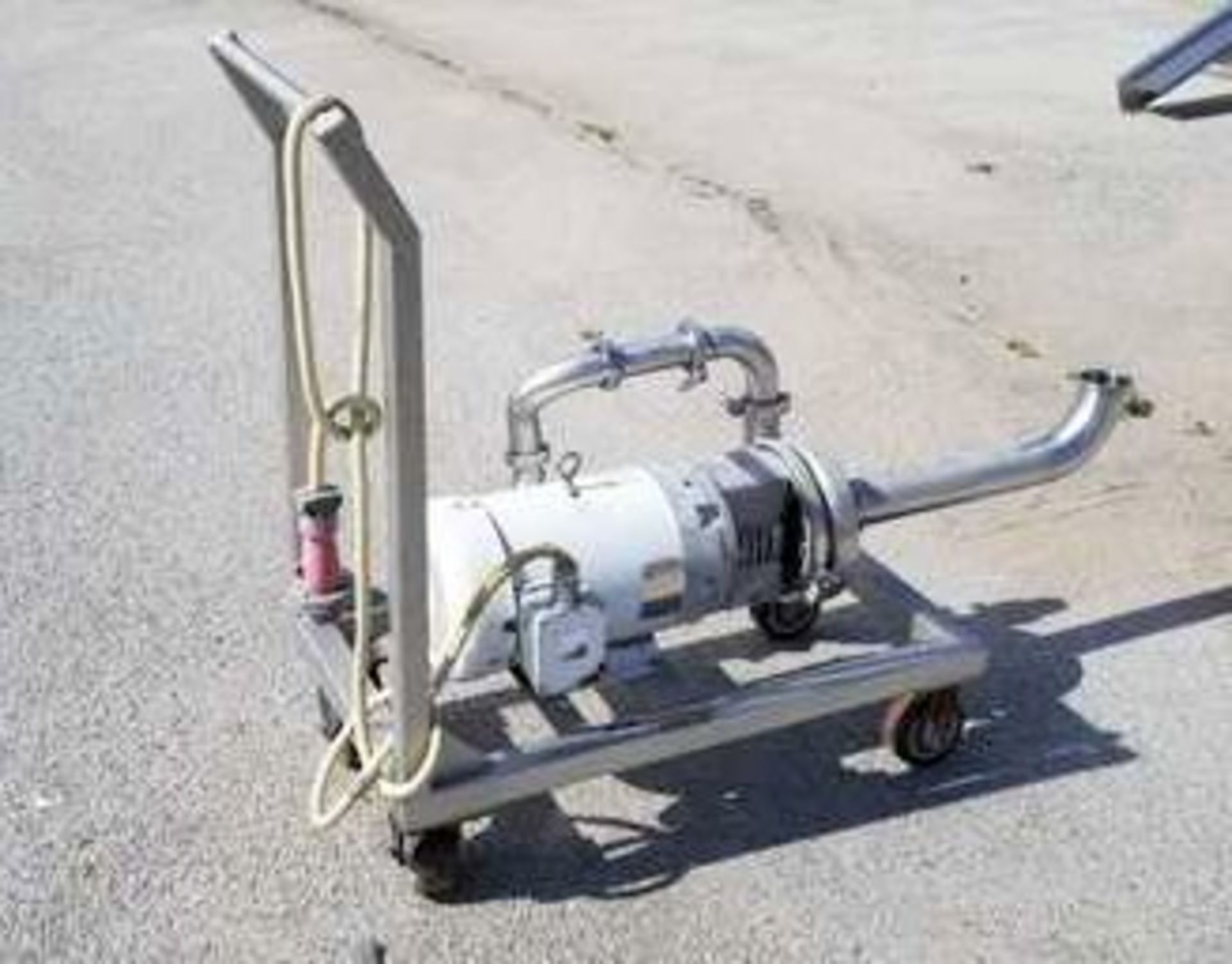 Centrifugal Pump on portable cart. 7.5 HP - AMCO Centrifugal Pump. 3 x 2. Motor is 230/460v. Mounted - Image 2 of 5