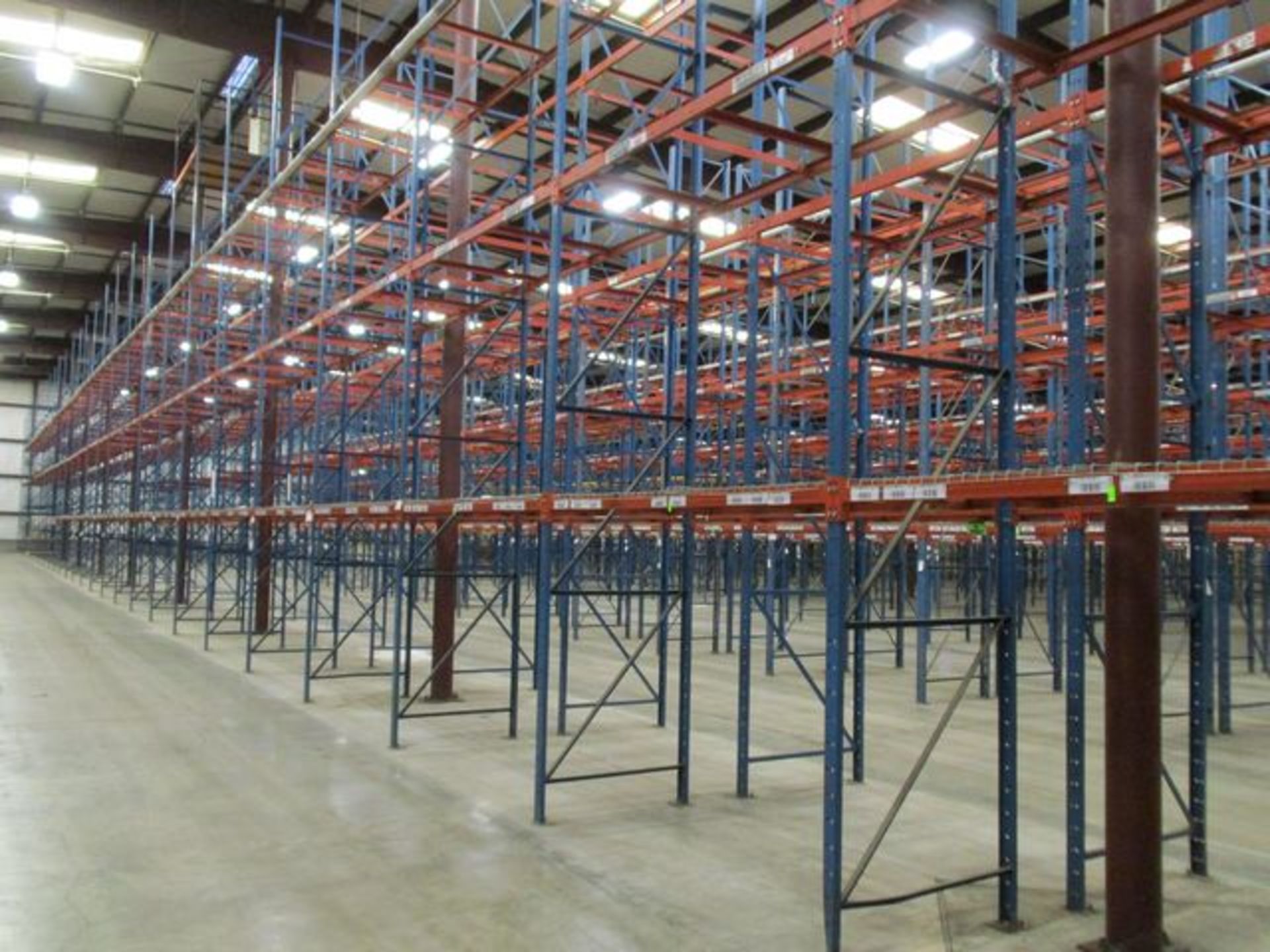 PALLET RACK - Image 2 of 9