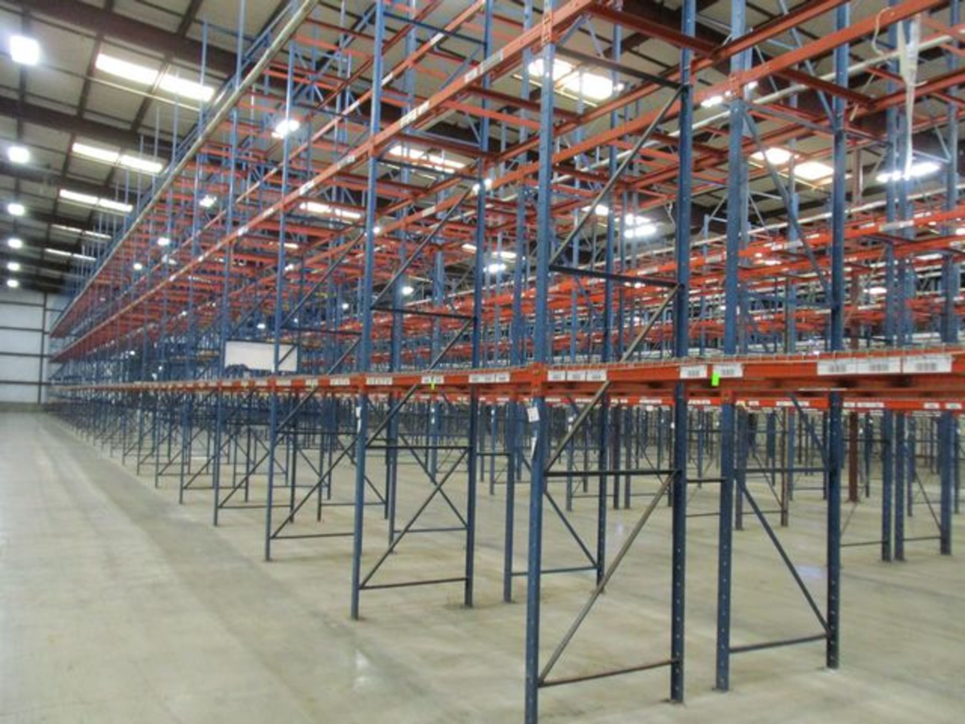 PALLET RACK - Image 2 of 9