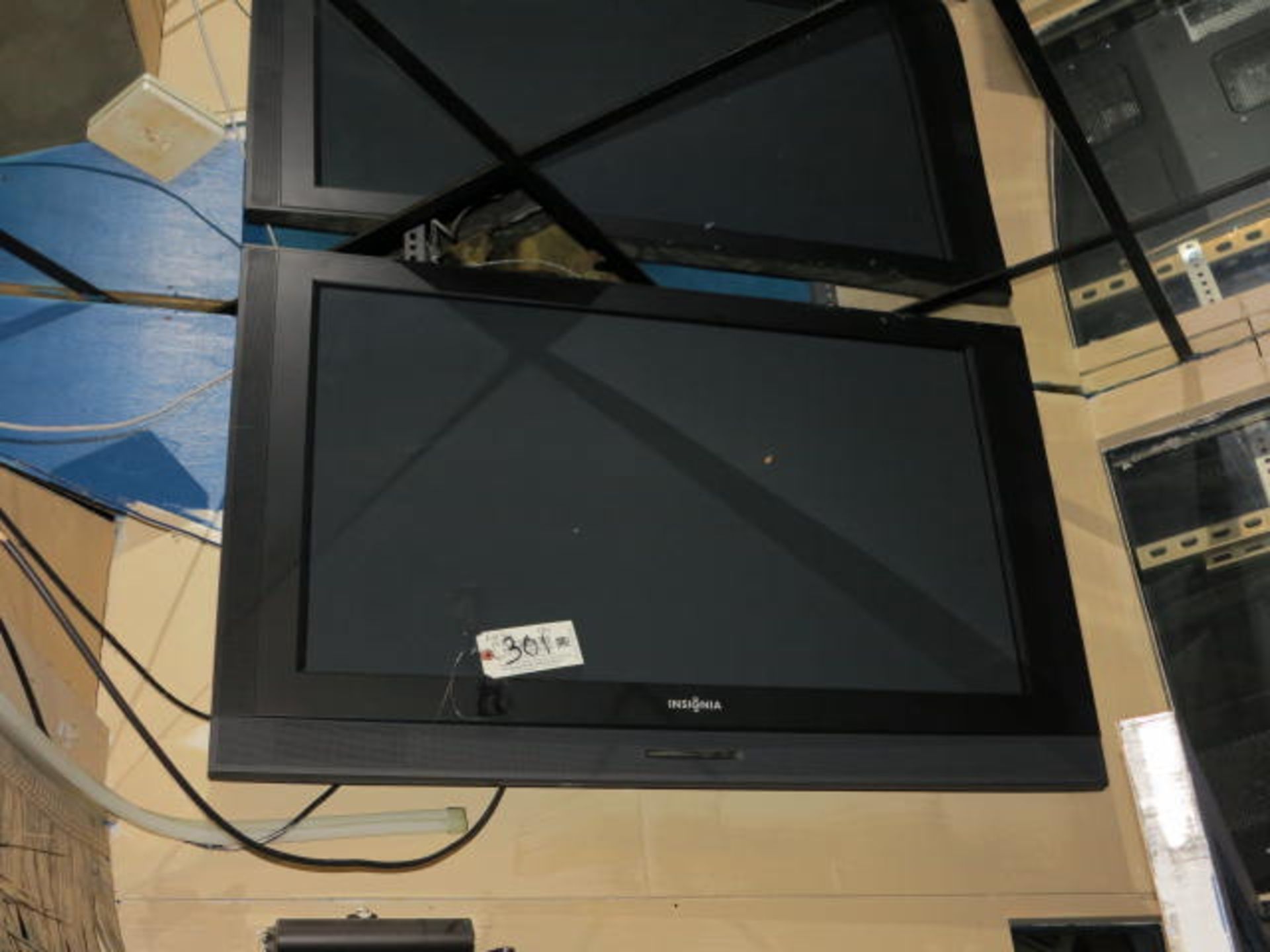 40'' Insignia Flat Screen TV