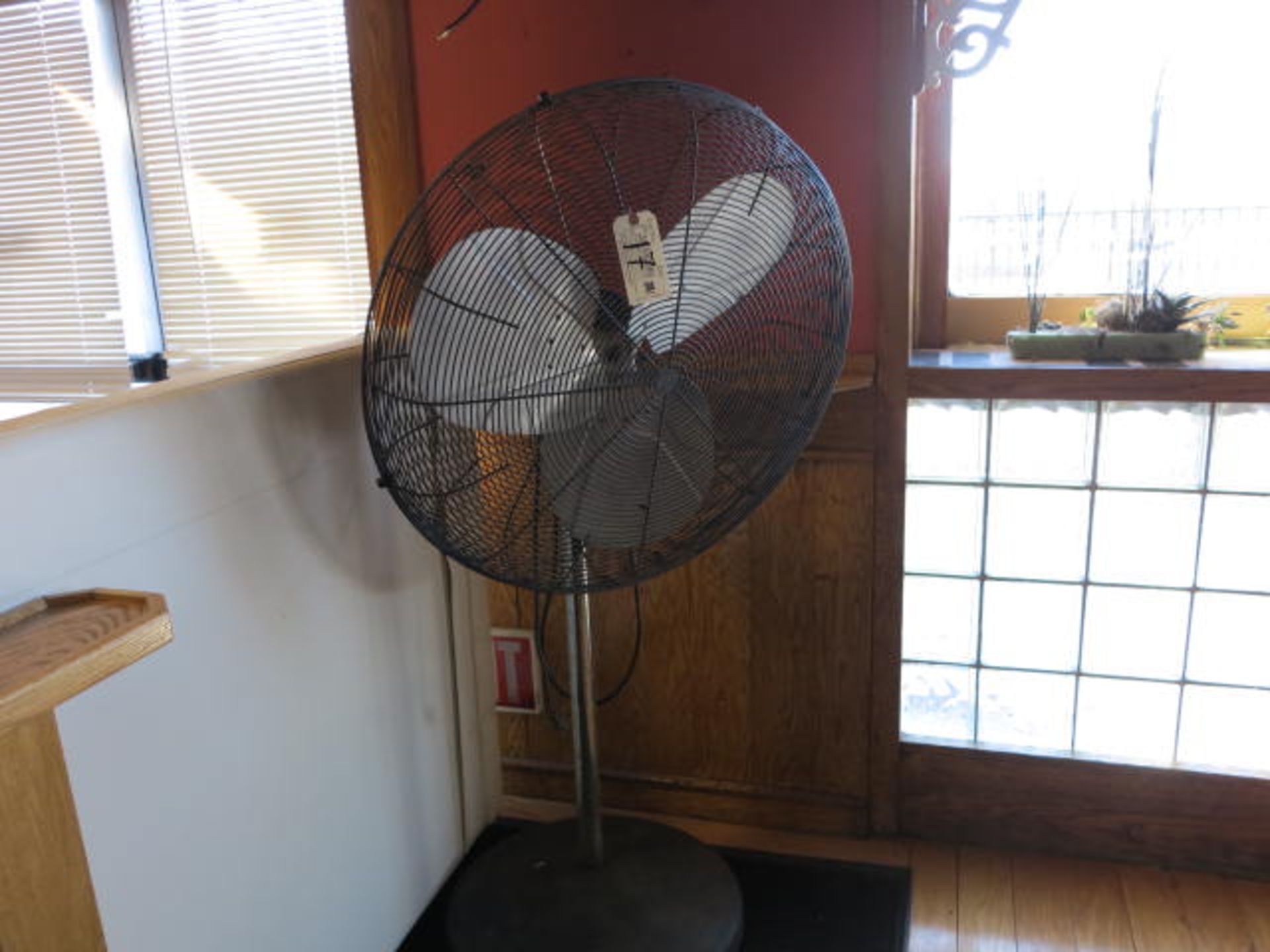 36'' Floor Fan