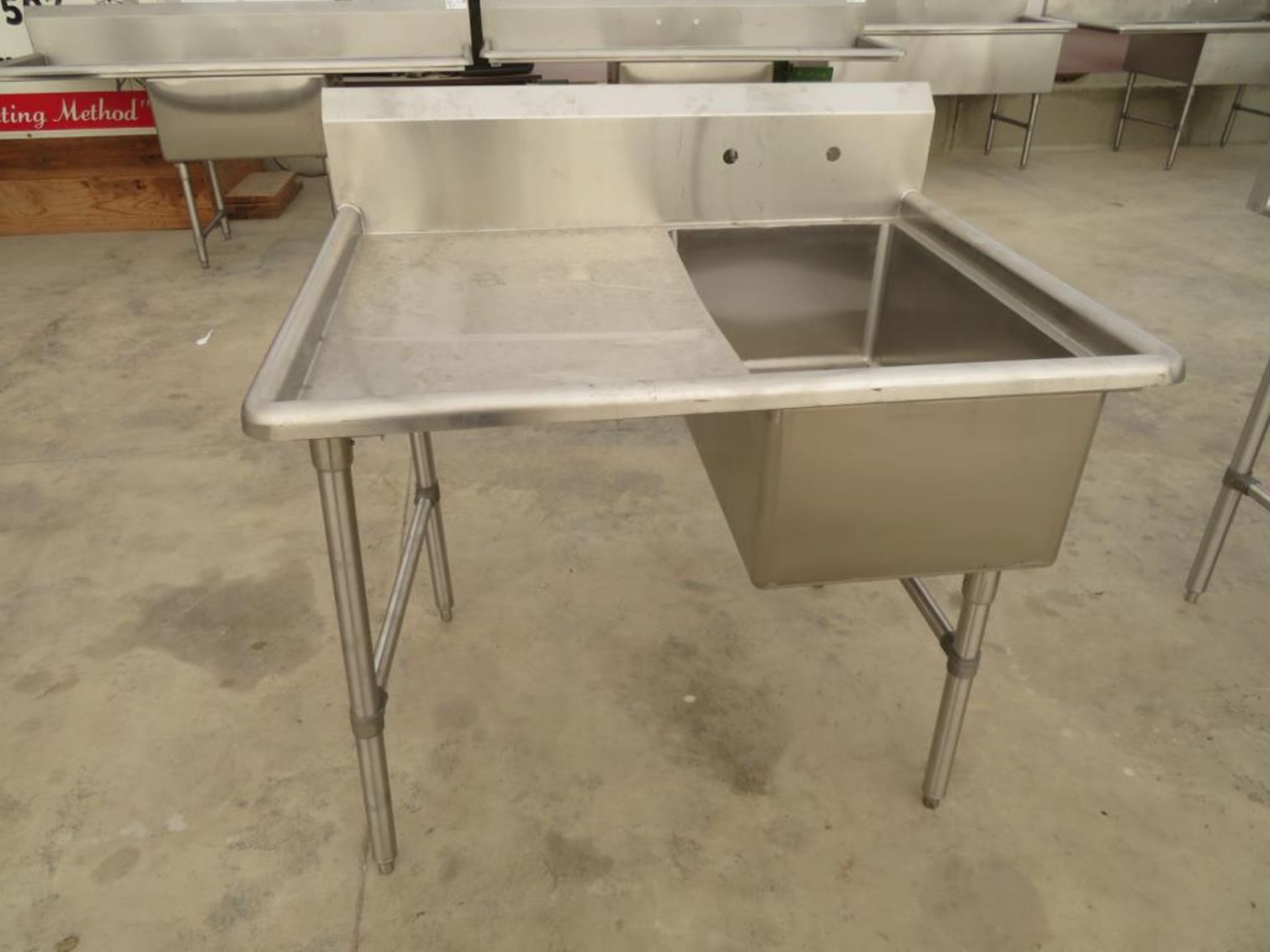 1 compartment sink, 1-18"x30" bowl with lever waste bracket with 24" drainboard left