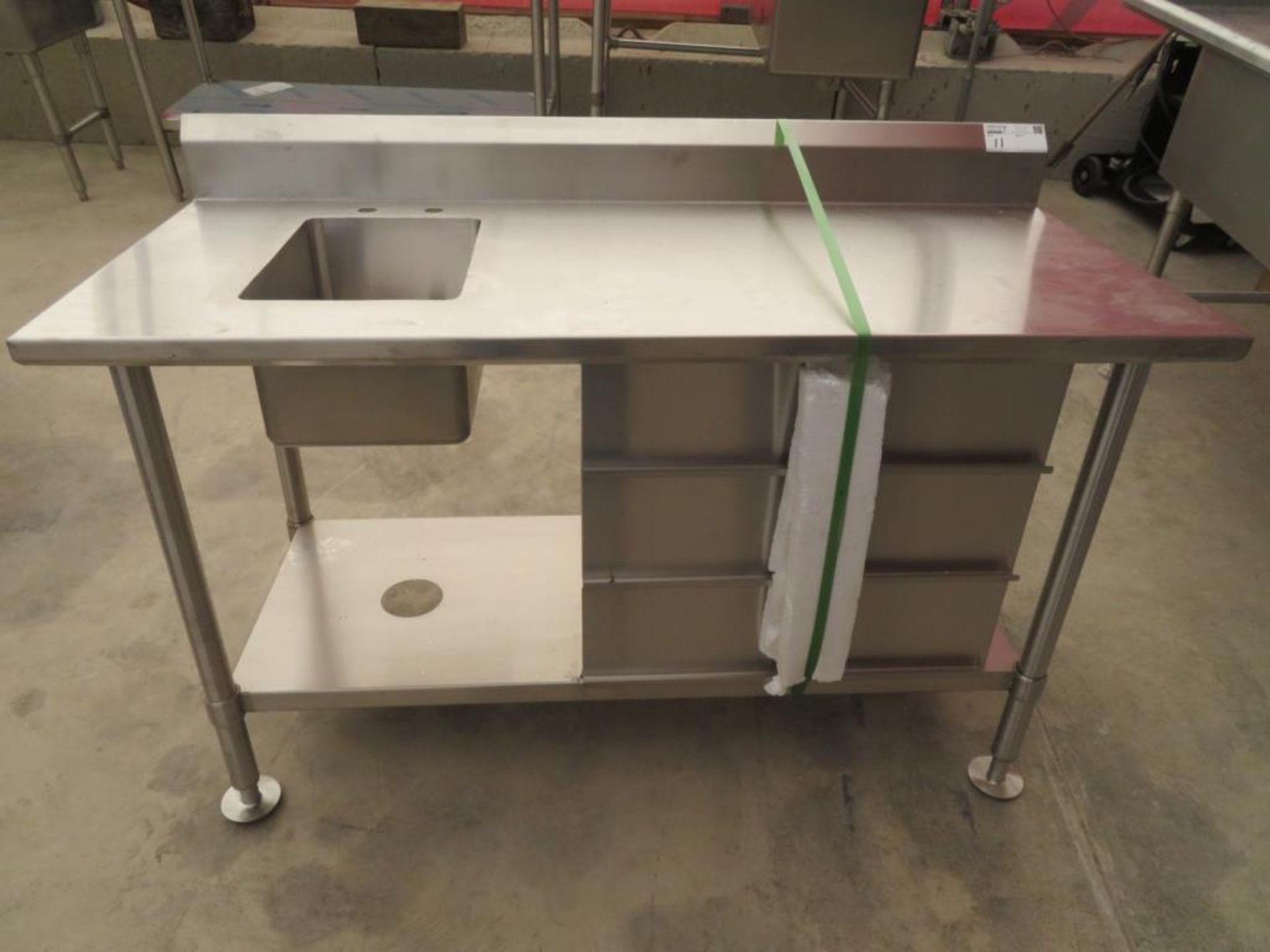 1 compartment vegetable wash station, 1-10"x14" bowl with 8" drainboard left and 36" drainboard