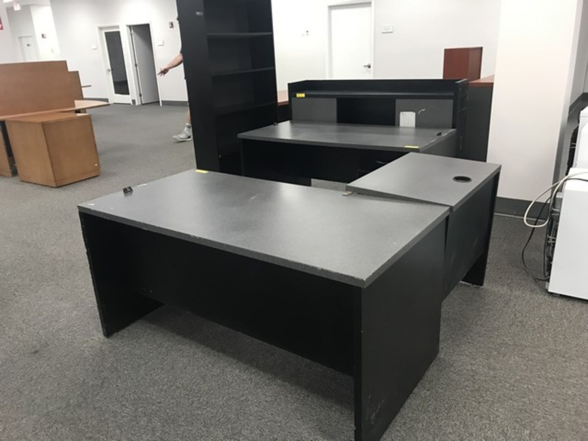 LOT BLACK / GREY OFFICE SUITE - 2- L-SHAPE DESKS / DESK WITH HUTCH / BOOKCASE - Image 2 of 2