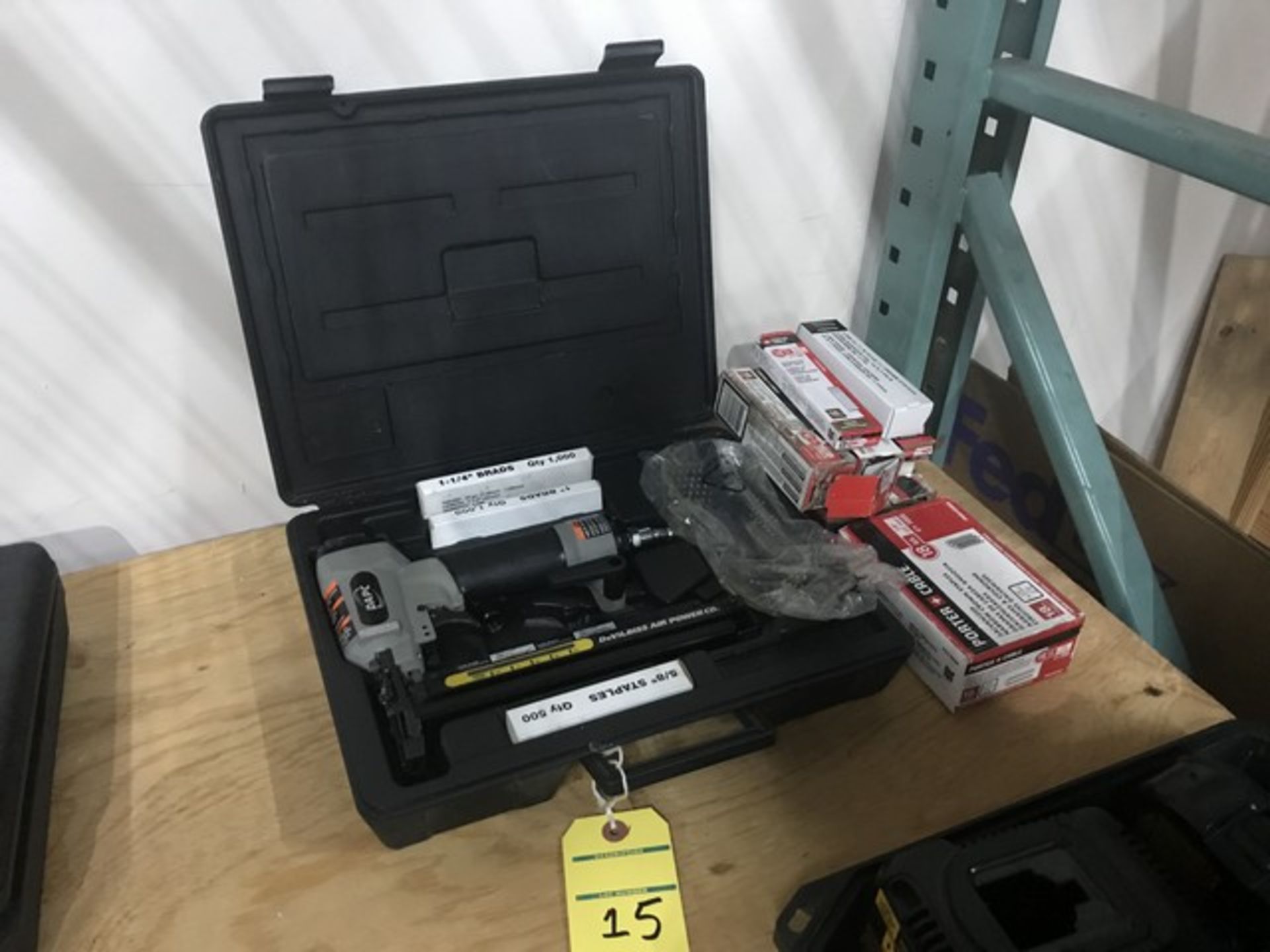 DAPC NAIL GUN WITH CASE & EXTRA STAPLES