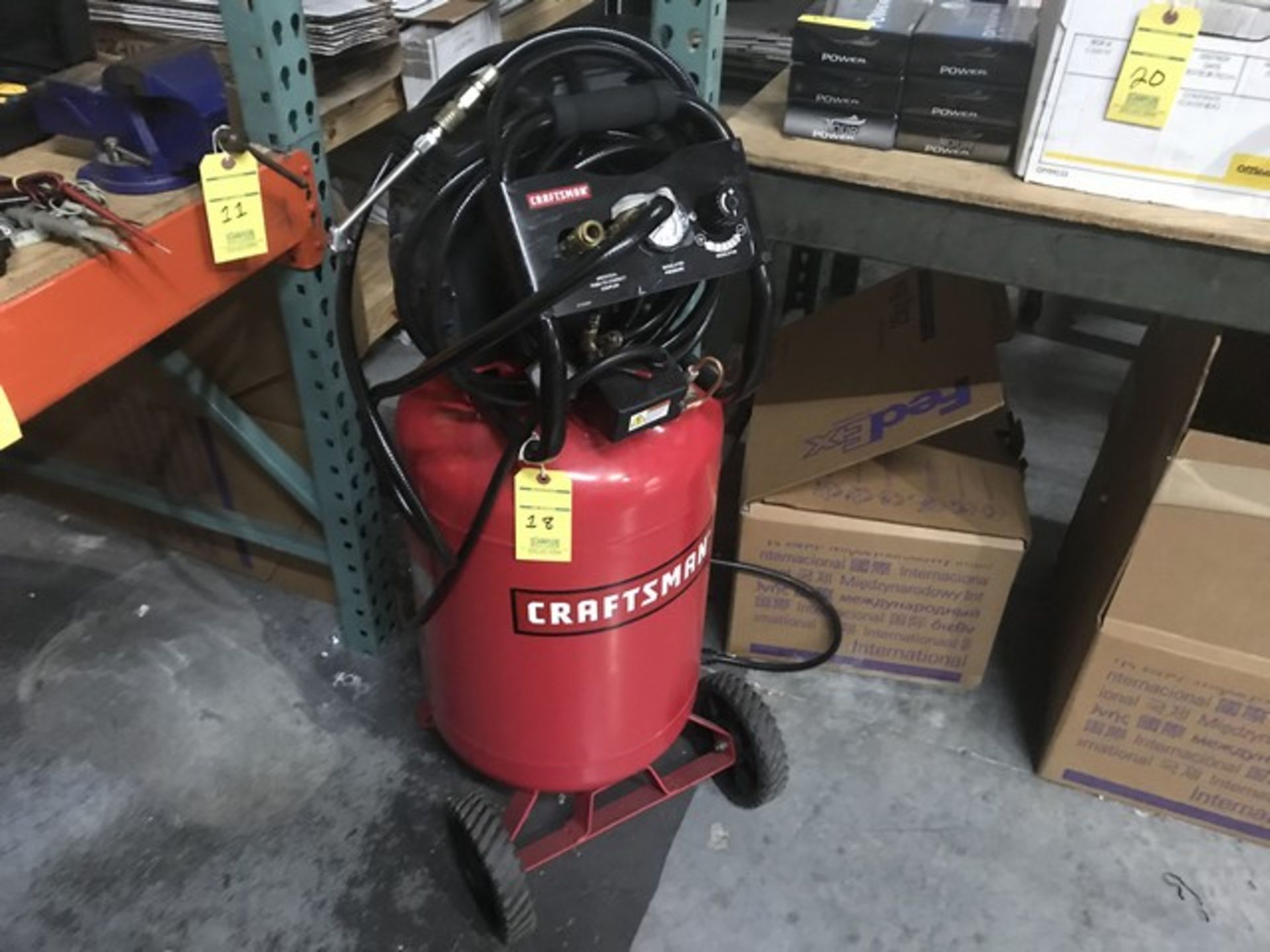 CRAFTSMAN AIR COMPRESSOR - 150PSI / 1.5HP / 20 GALLON