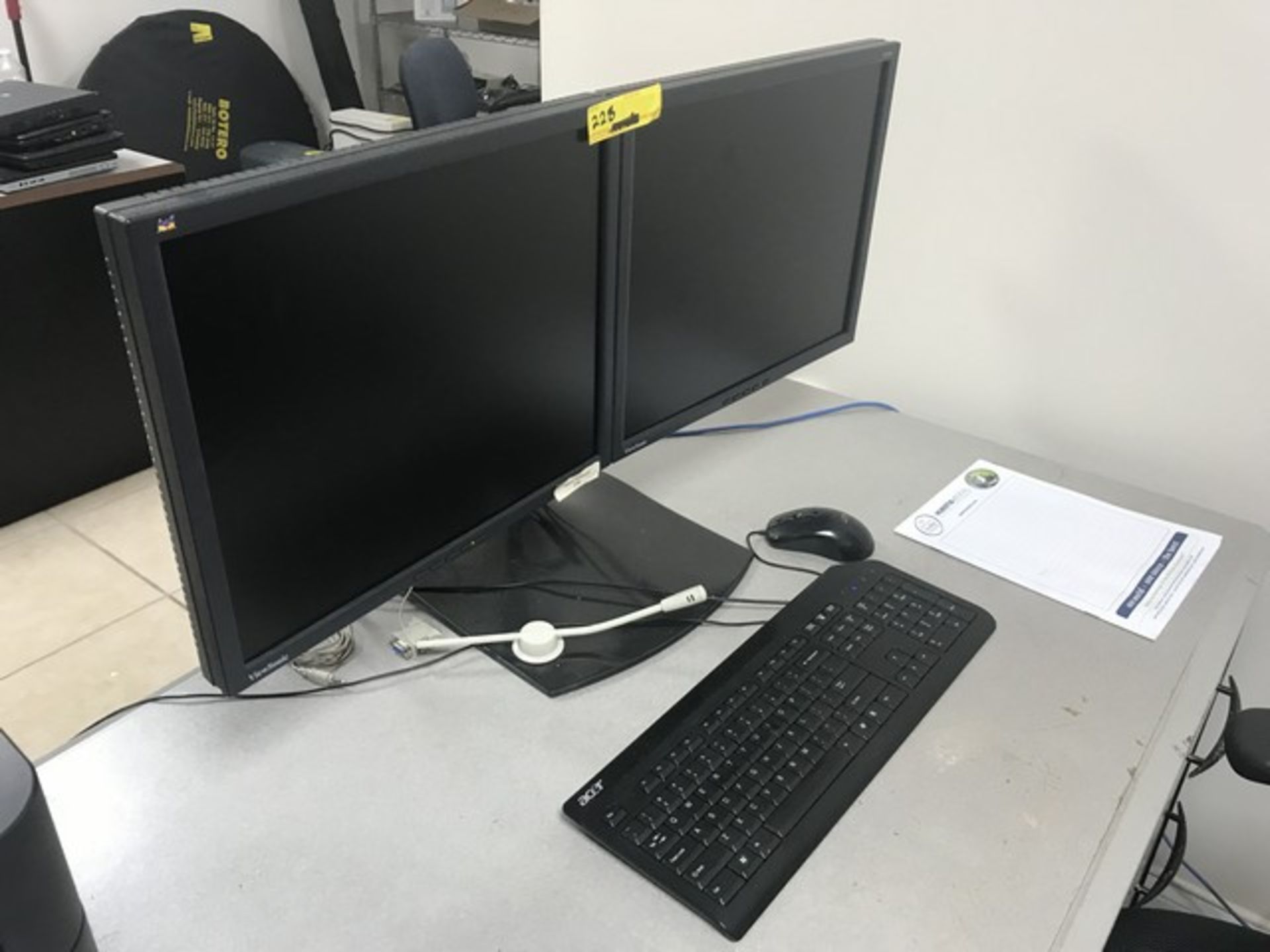 HP COMPUTER SYSTEM WITH VIEW SONIC VP9306 DOUBLE SCREEN MONITOR