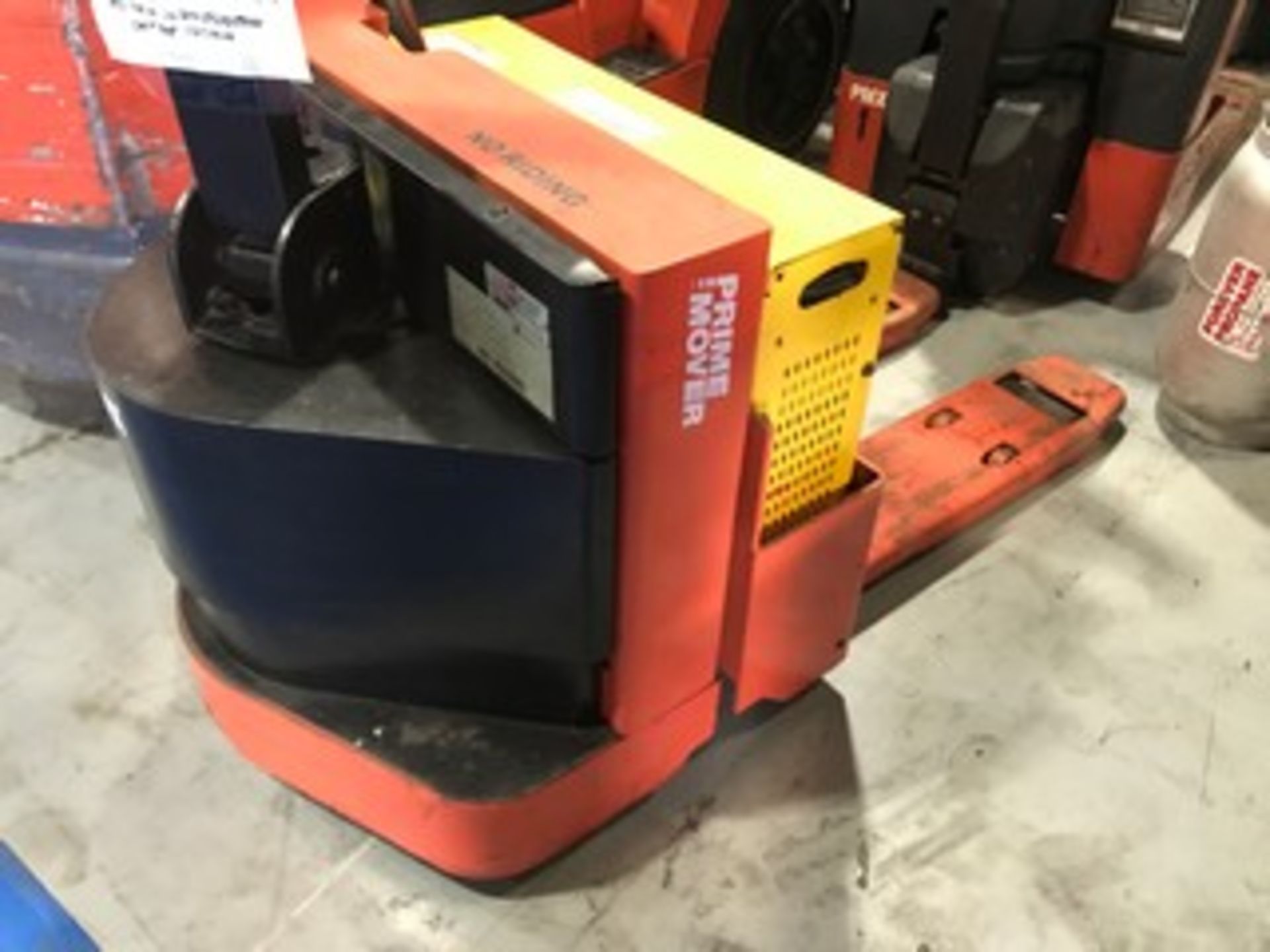 PRIME MOVER RMX50 WALK BEHIND PALLET JACK - ELECTRIC / 5000LB CAPACITY / 12V / 1273 HOURS - Image 2 of 4