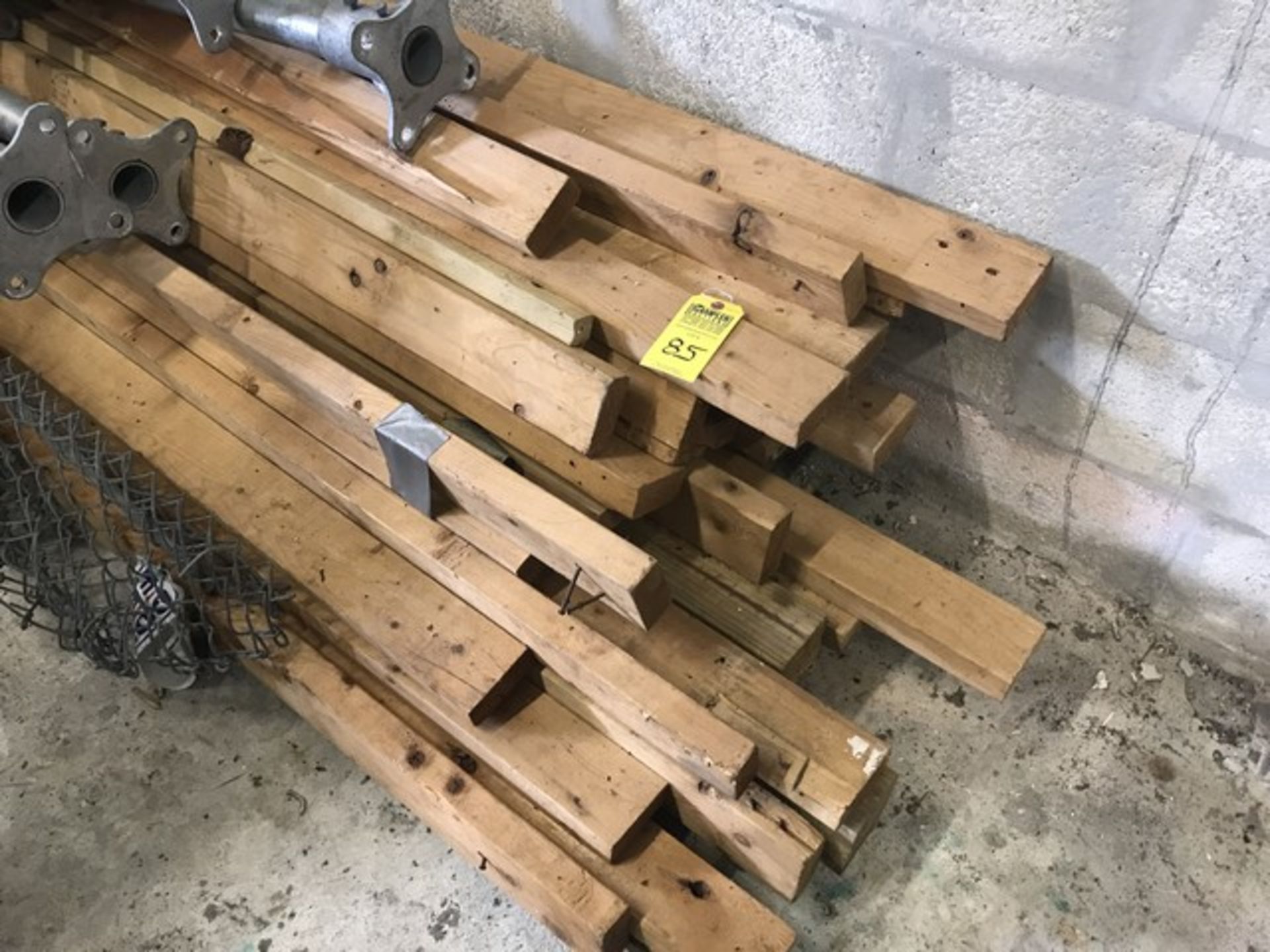 LOT 2x4 BOARDS