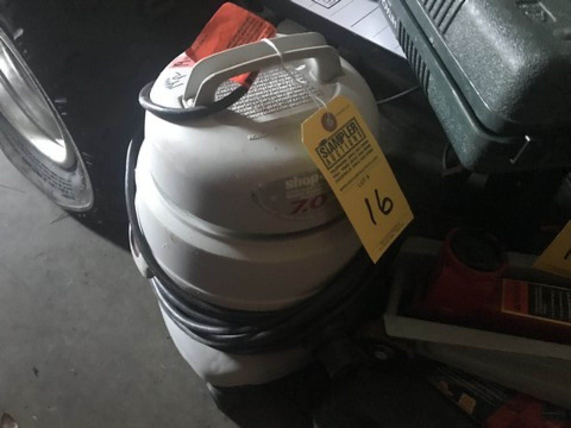 ALL-AROUND FAMP SHOP VAC