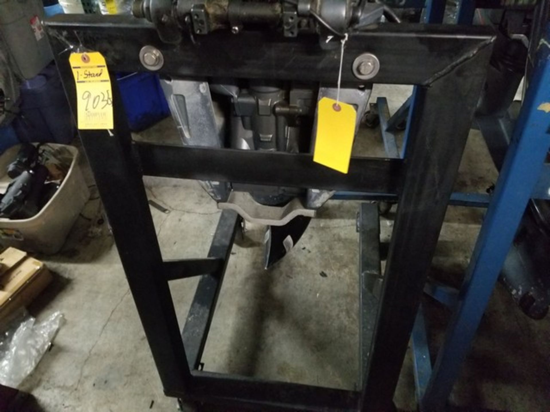 ENGINE STAND