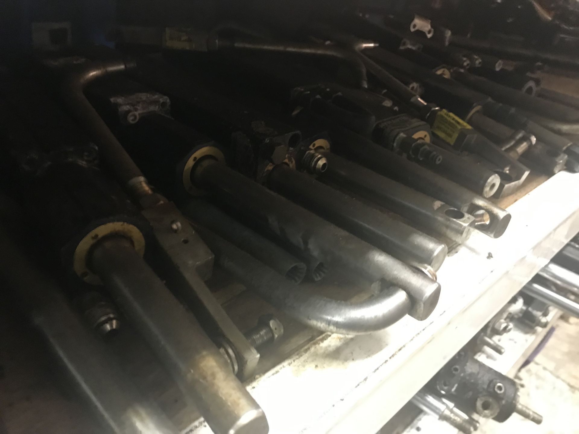 ASSORTED HYDRAULIC STEERING CYLINDERS - Image 3 of 3