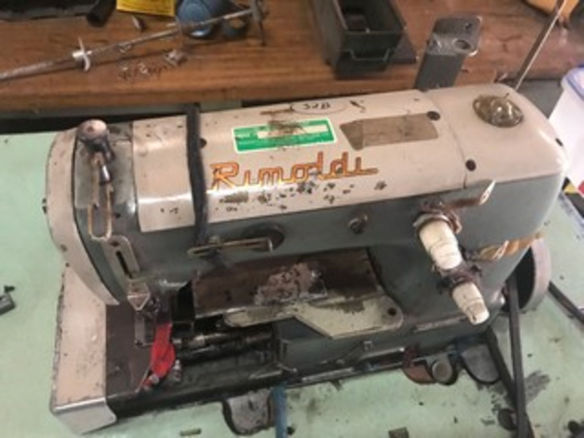 RIMOLDI 164-16-02 SEWING MACHINE WITH TABLE - Image 2 of 2