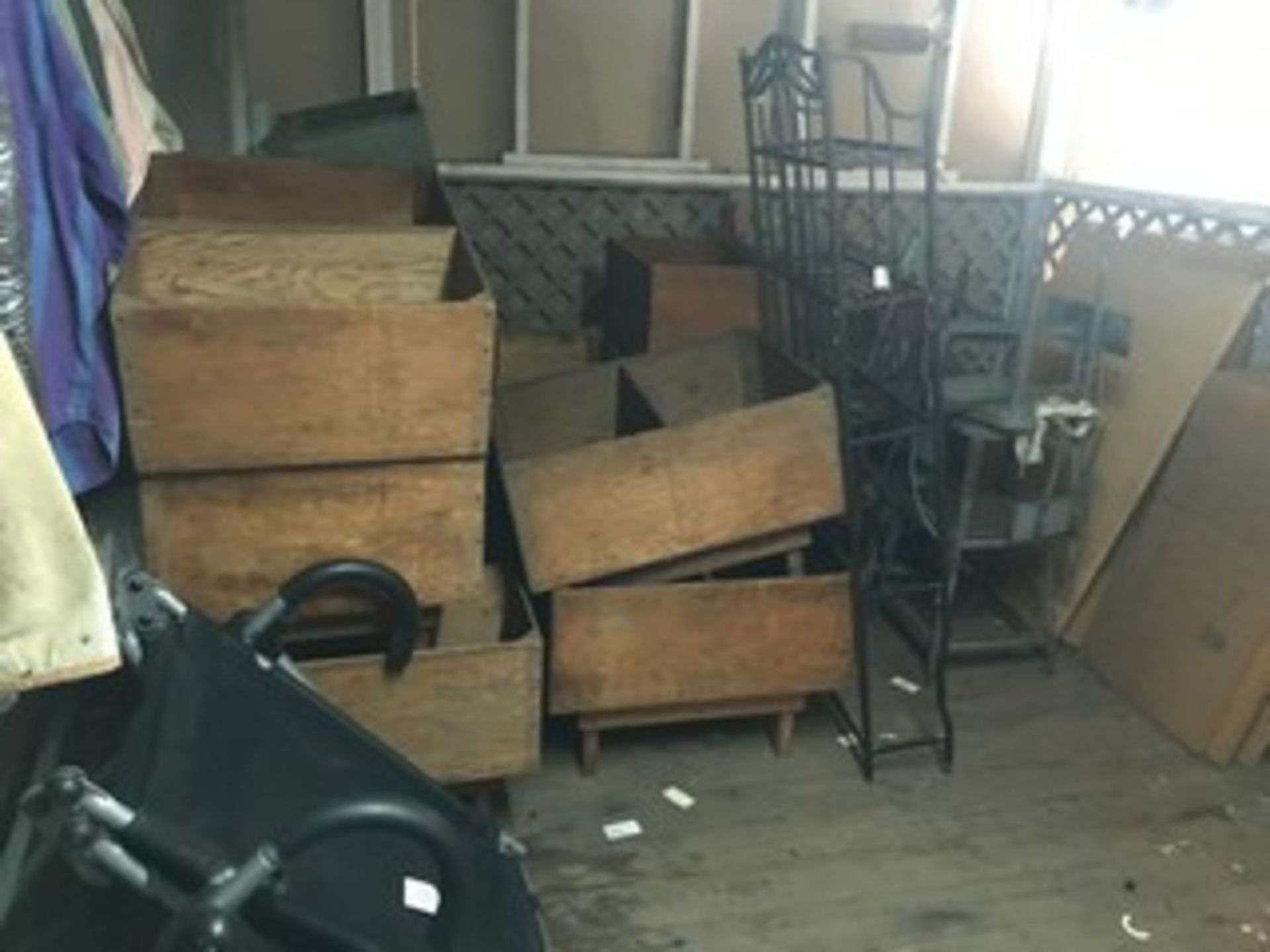 LOT CHAIRS, FURNITURE, BIKE, ETC (BALANCE OF UPSTAIRS) - Image 2 of 5