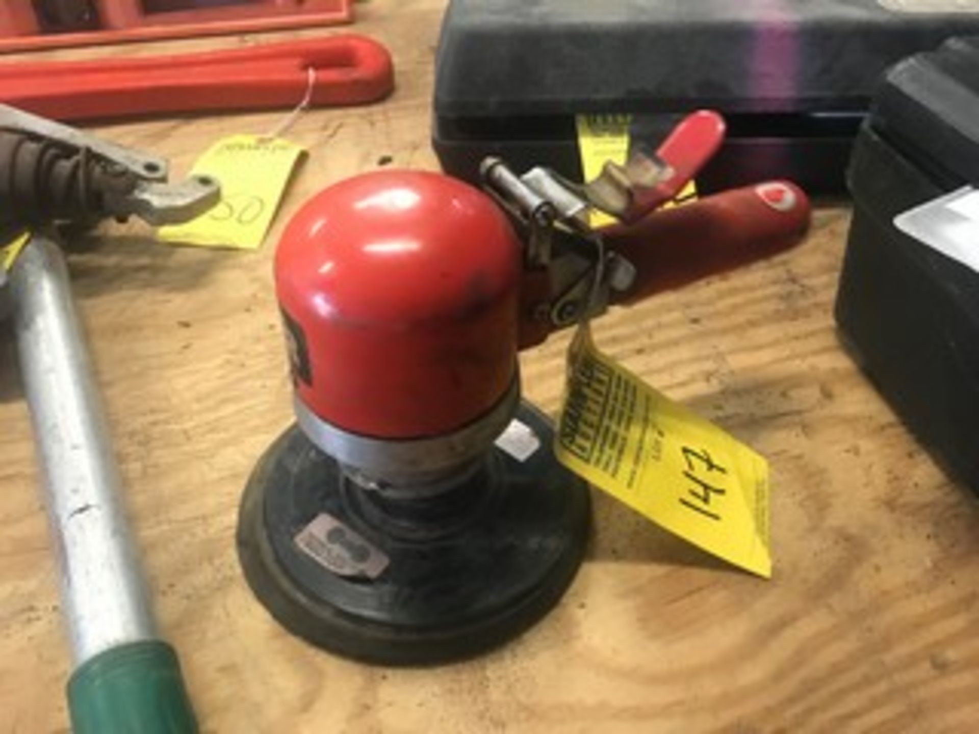 ORBITAL SANDER