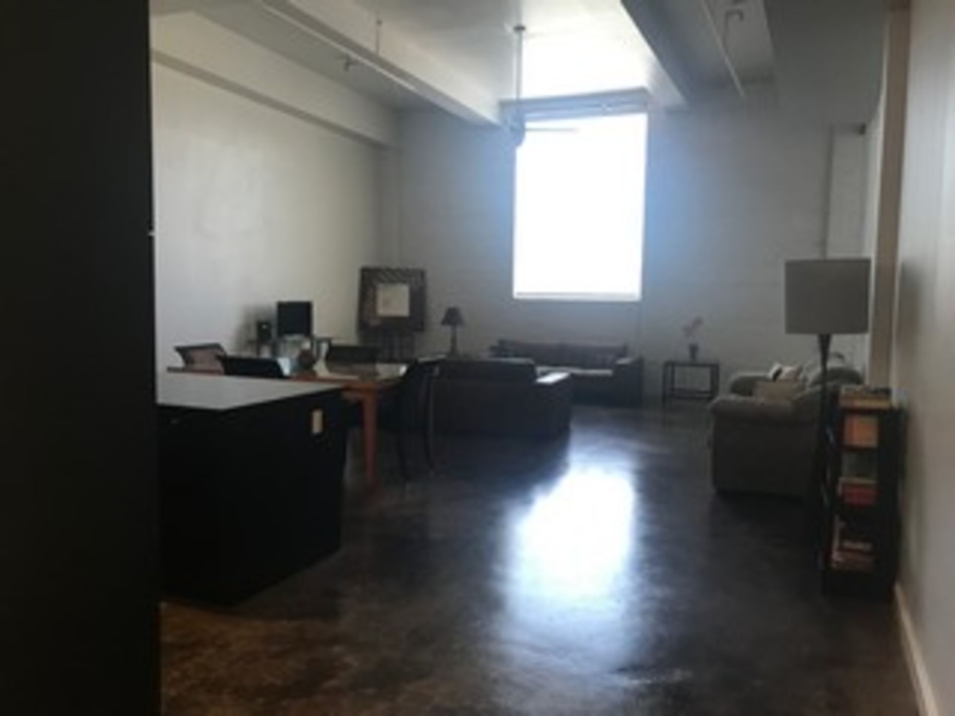 LOT CONTENTS OF CONDO - NO APPLIANCES (LOCATED IN NEW ORLEANS, LA) - Image 2 of 9