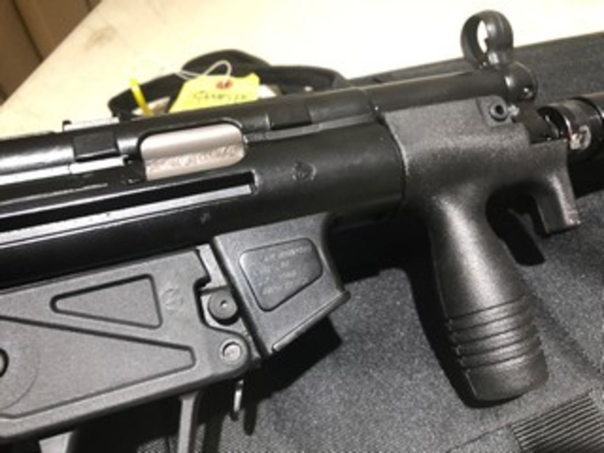 SPECIAL WEAPONS SW5 SEMI-AUTOMATIC 9mm RIFLE - 2 MAGAZINES / FOLDABLE STOCK / SOFT CASE - - Image 2 of 3