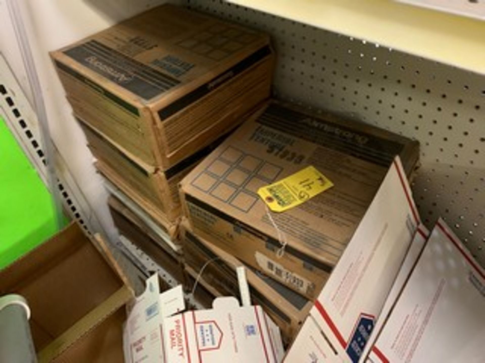 BOXES ARMSTRONG TILE