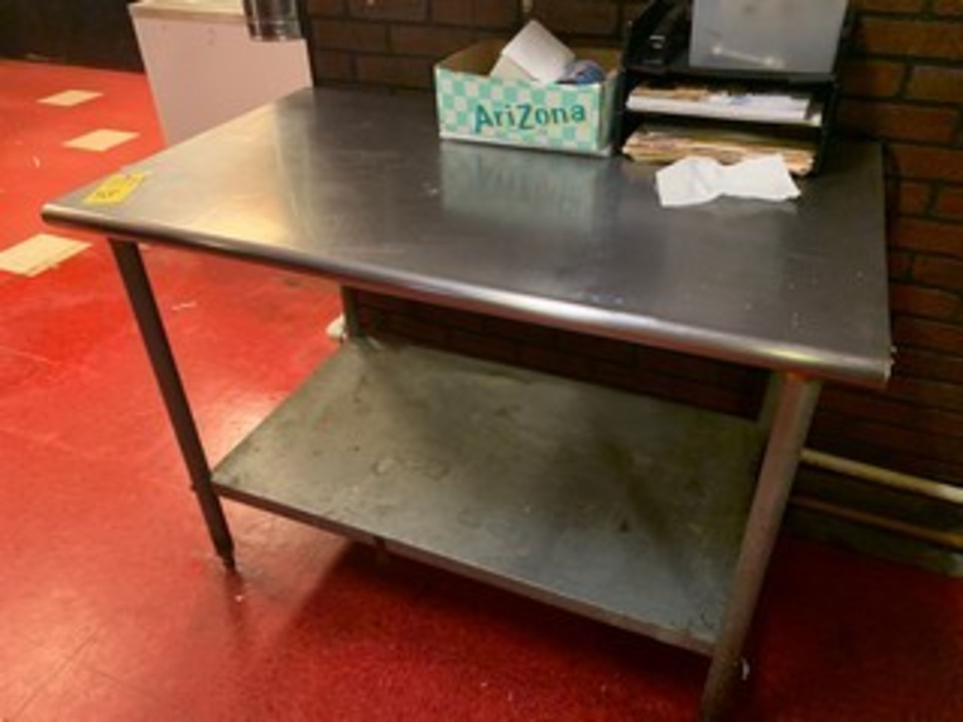 STAINLESS STEEL TABLE - 4'