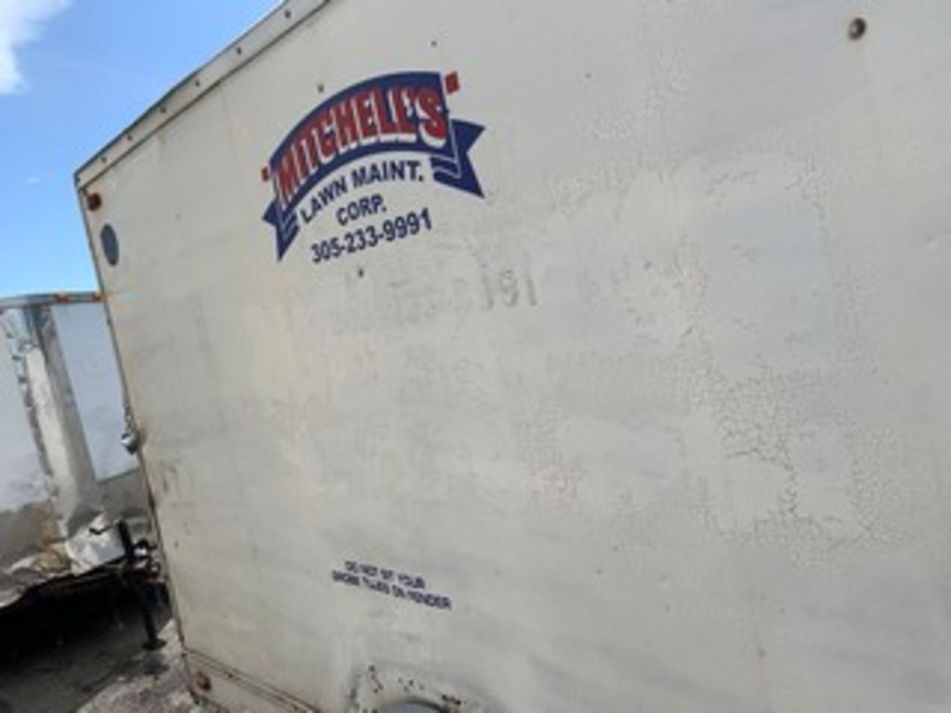 2009 SOUTHWEST SW-07X12 ENCLOSED TRAILER - VIN #1S907X1299M982094 - WHITE - SINGLE AXLE - 12' (6) - Image 4 of 8