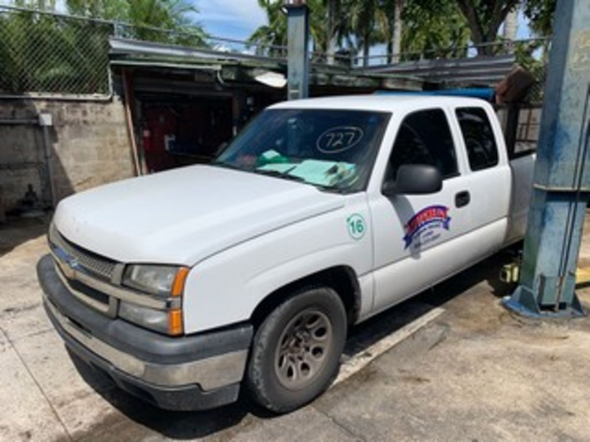 2007 CHEVY PICKUP TRUCK - VIN #1GCEC19V17Z194576 - WHITE