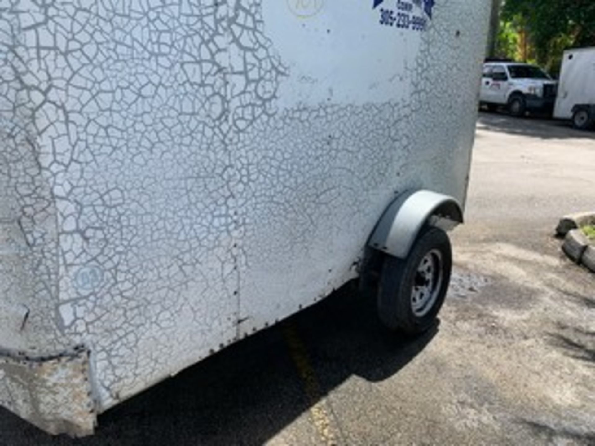 2005 FORV ENCLOSED TRAILER - VIN #5NHUFE0195U316077 - WHITE - SIDE DOOR - 15' (64) - Image 3 of 8