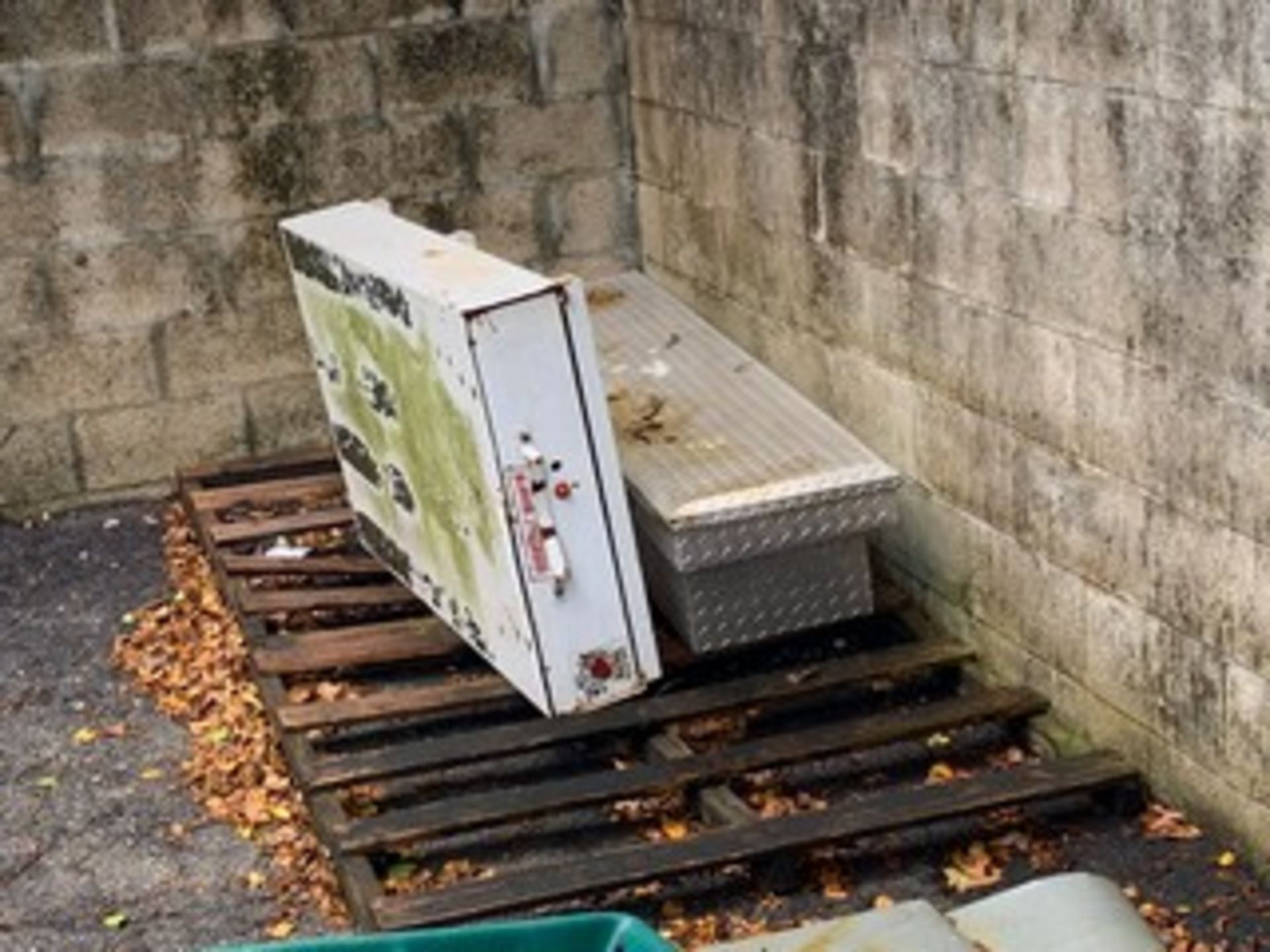 ASSORTED TRUCK BOXES