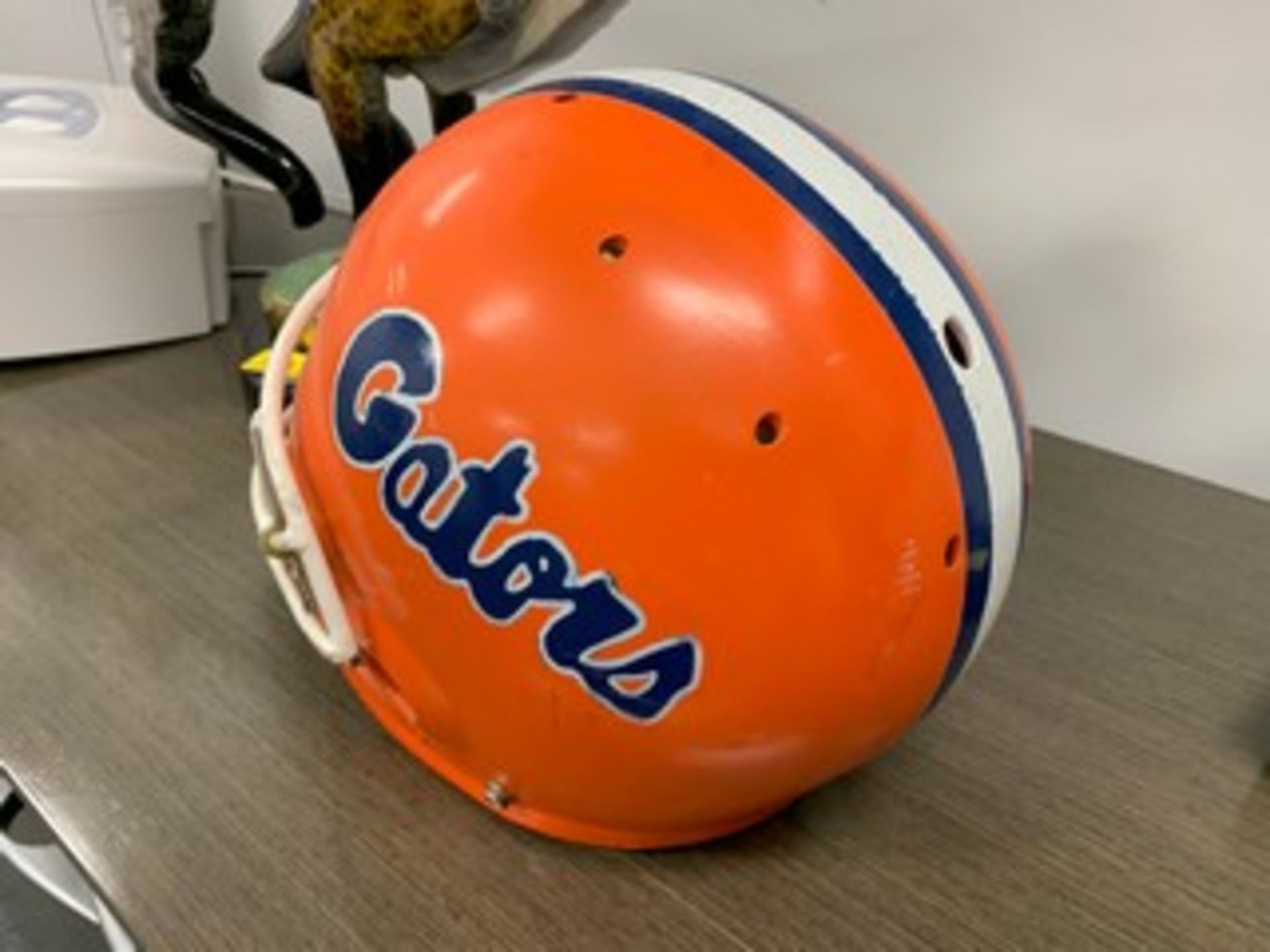 GATORS FOOTBALL HELMET - Image 2 of 3