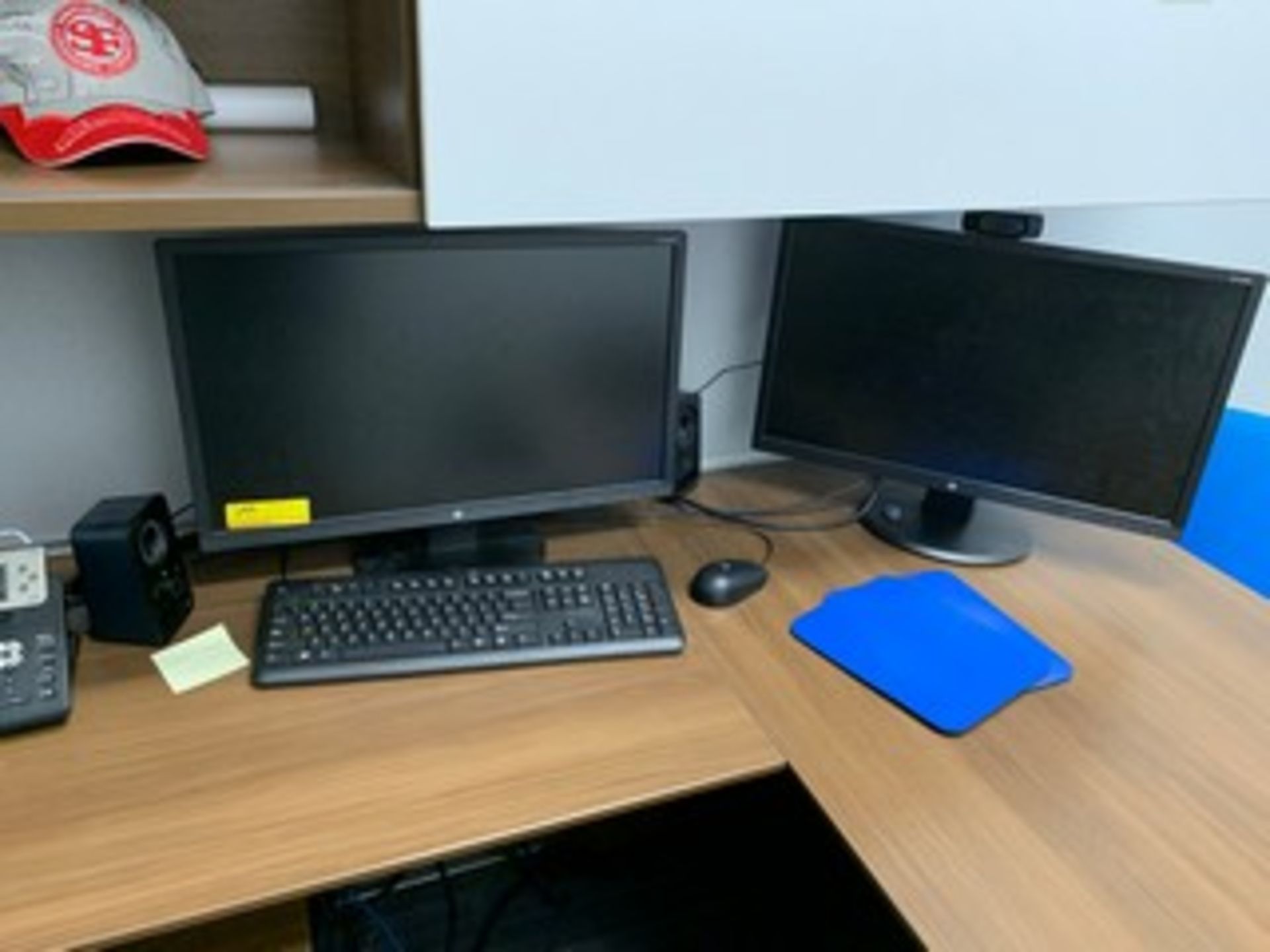 HP FLAT MONITORS - 24''