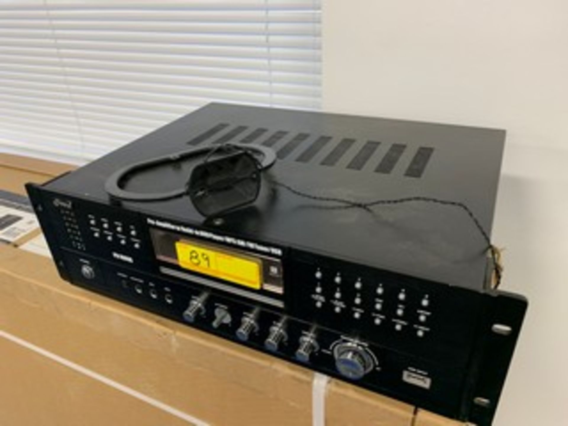 PYLE PD1000A PREAMP WITH BUILT-IN DVD & MORE