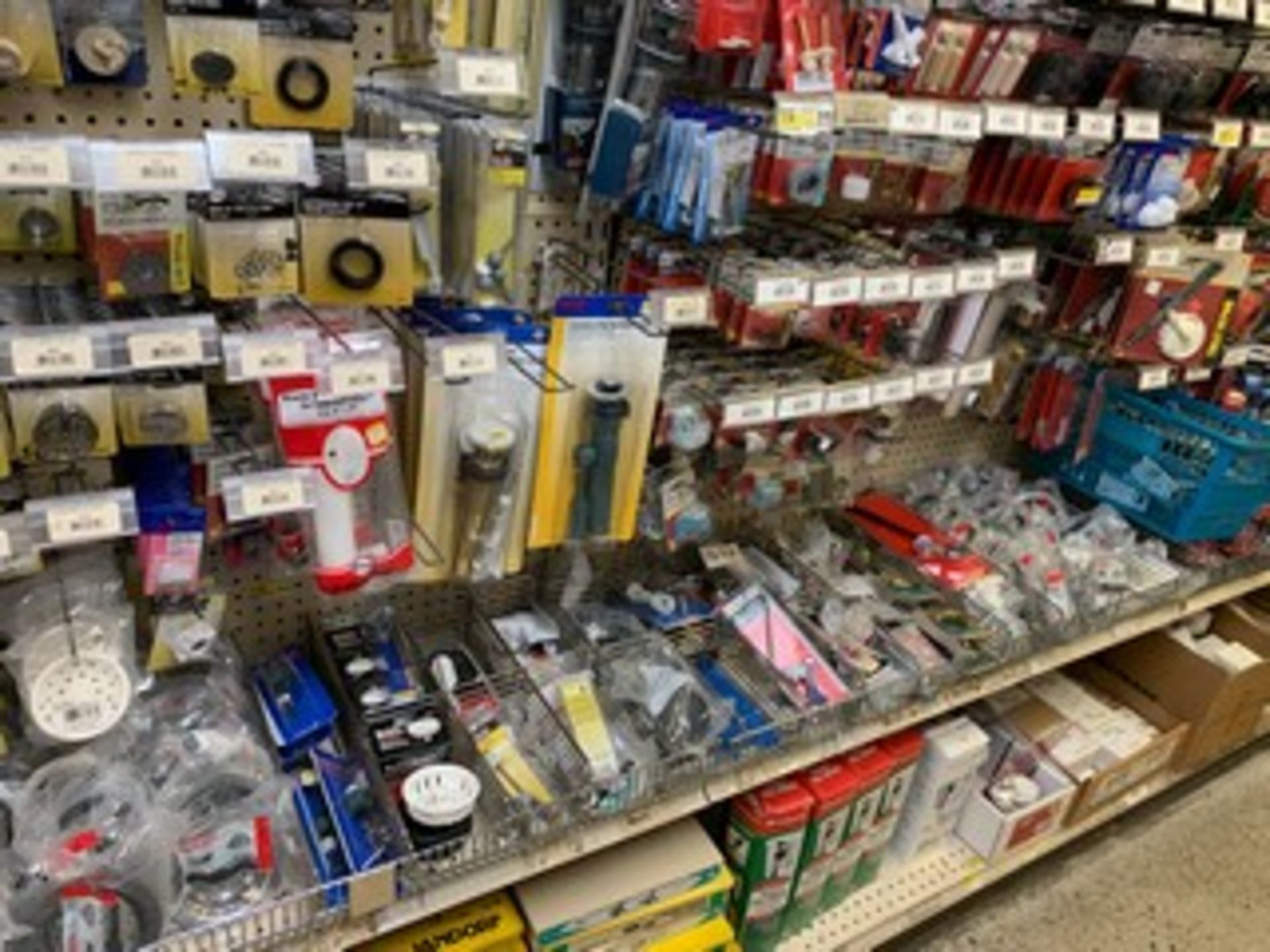 ASSORTED PLUMBING HARDWARE, HOSES, BALL COCKS, NOZZLES, FLAPPERS, CAPS, ETC - Image 2 of 4
