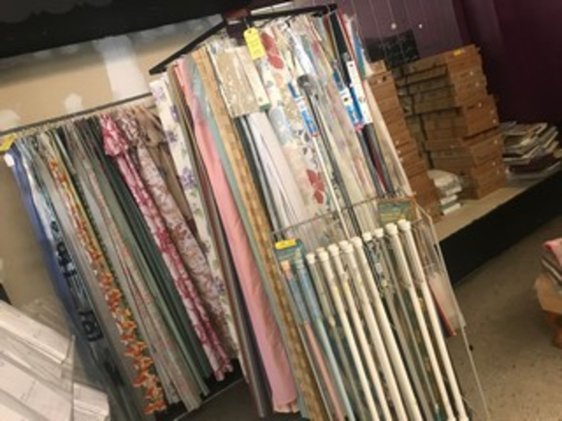 SHOWER CURTAINS, LINERS, RODS, ETC - Image 2 of 3